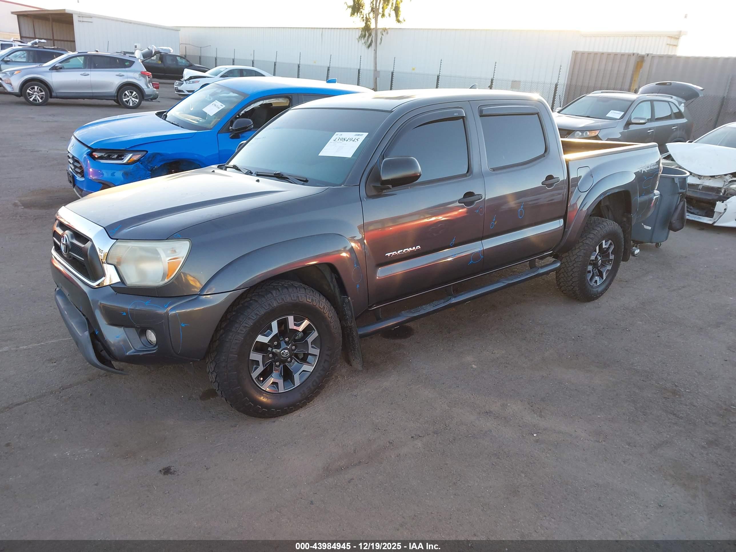TOYOTA TACOMA image 2