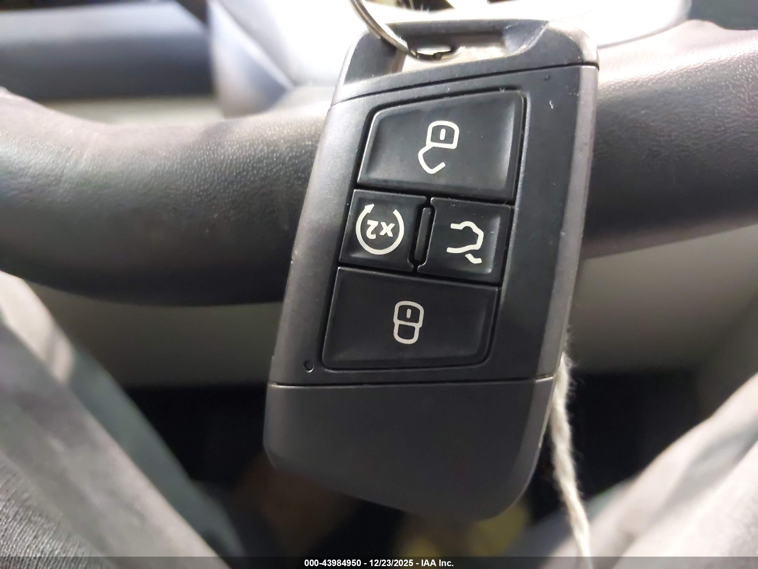 VOLKSWAGEN JETTA image 11