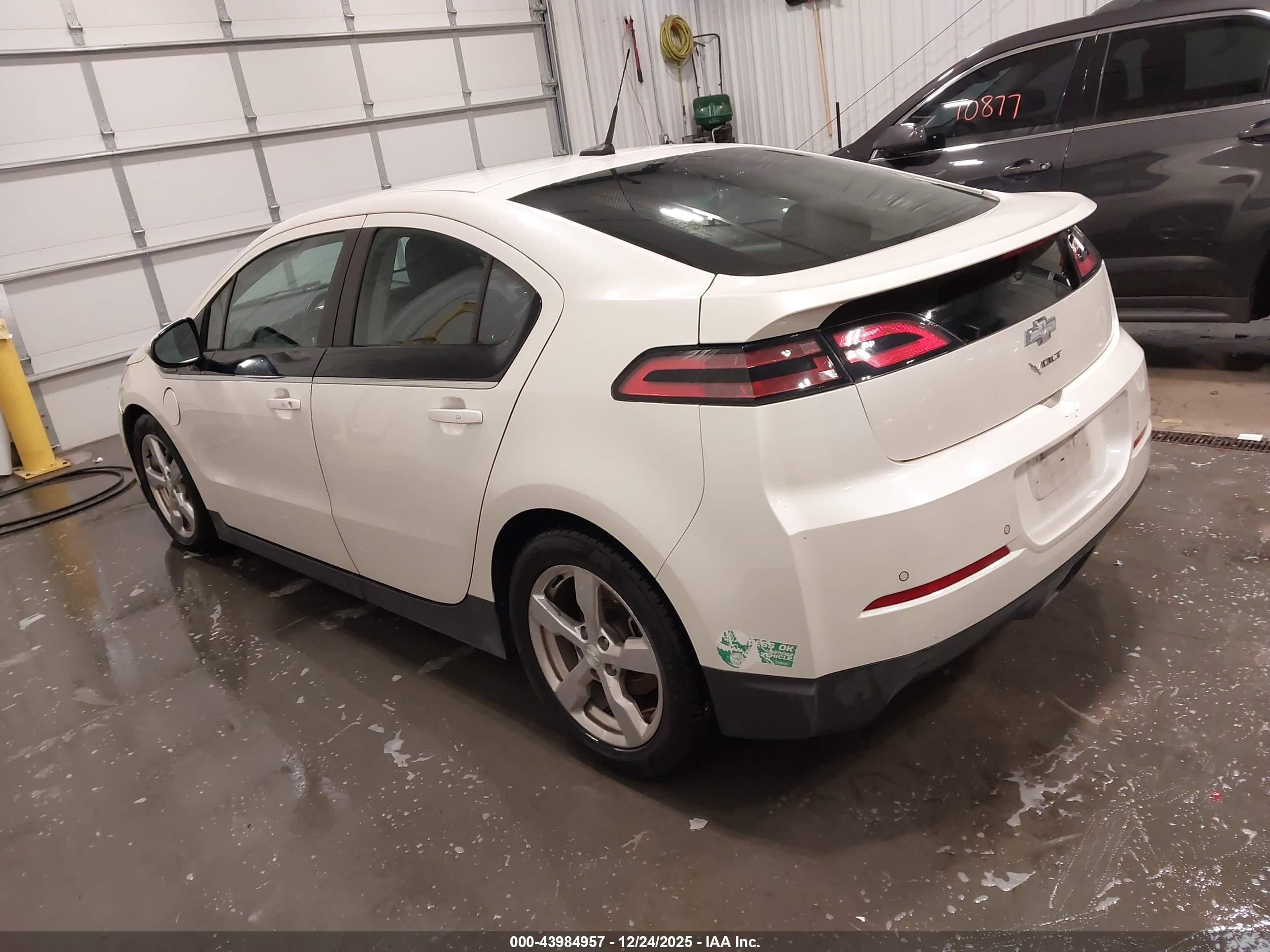 CHEVROLET VOLT image 3