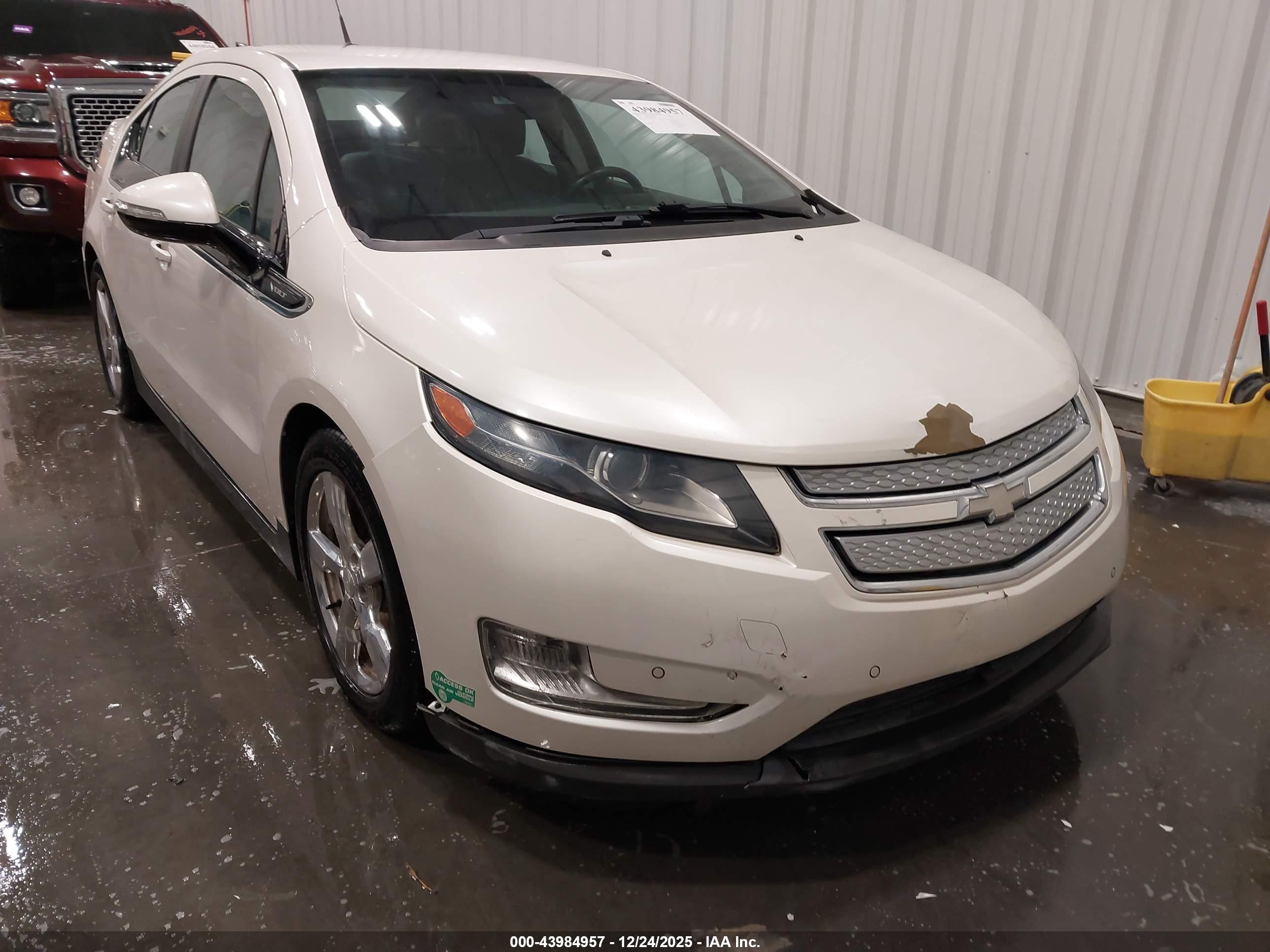 CHEVROLET VOLT image 6