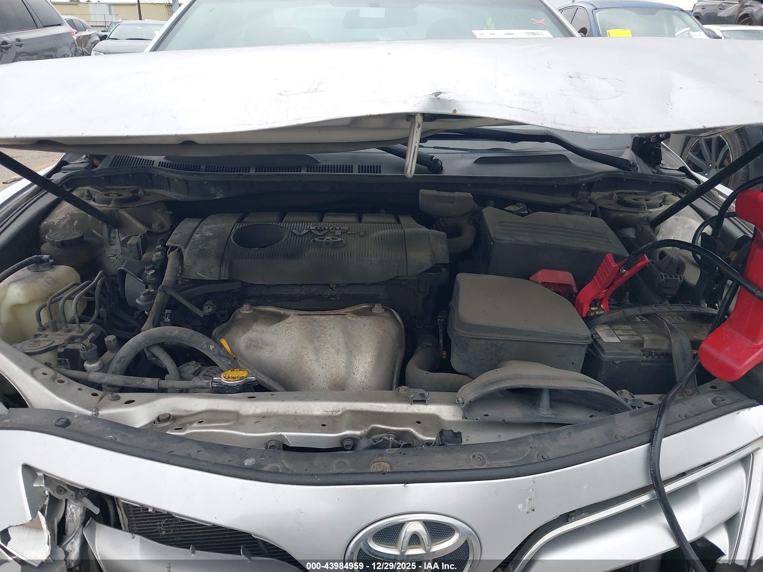 TOYOTA CAMRY image 10