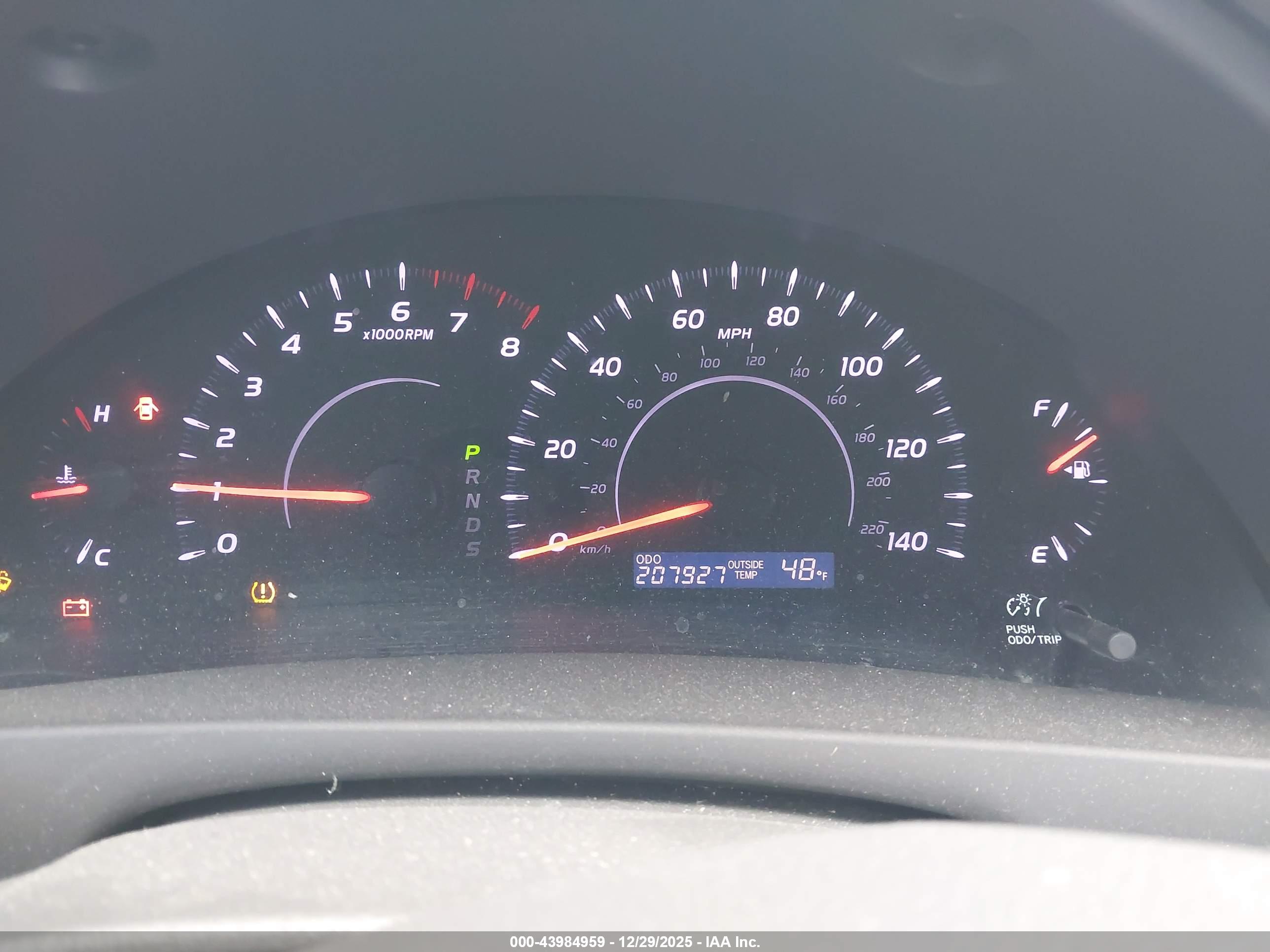 TOYOTA CAMRY image 7