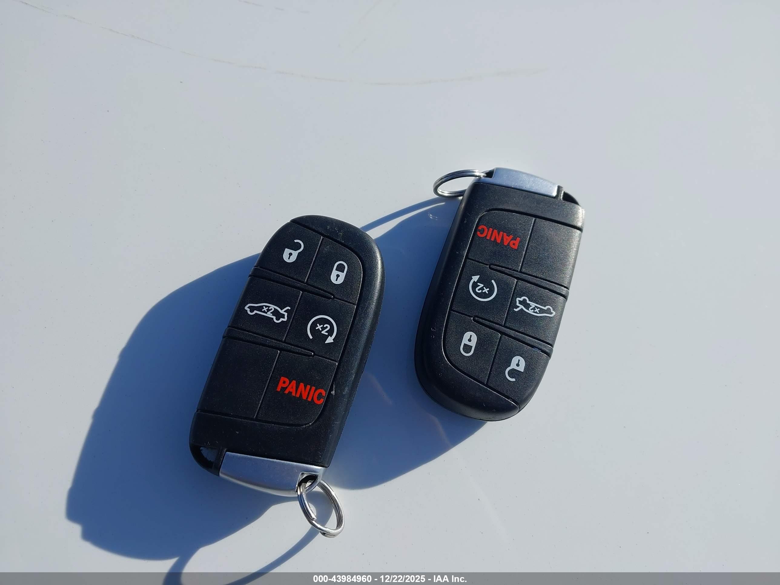 DODGE CHALLENGER image 11