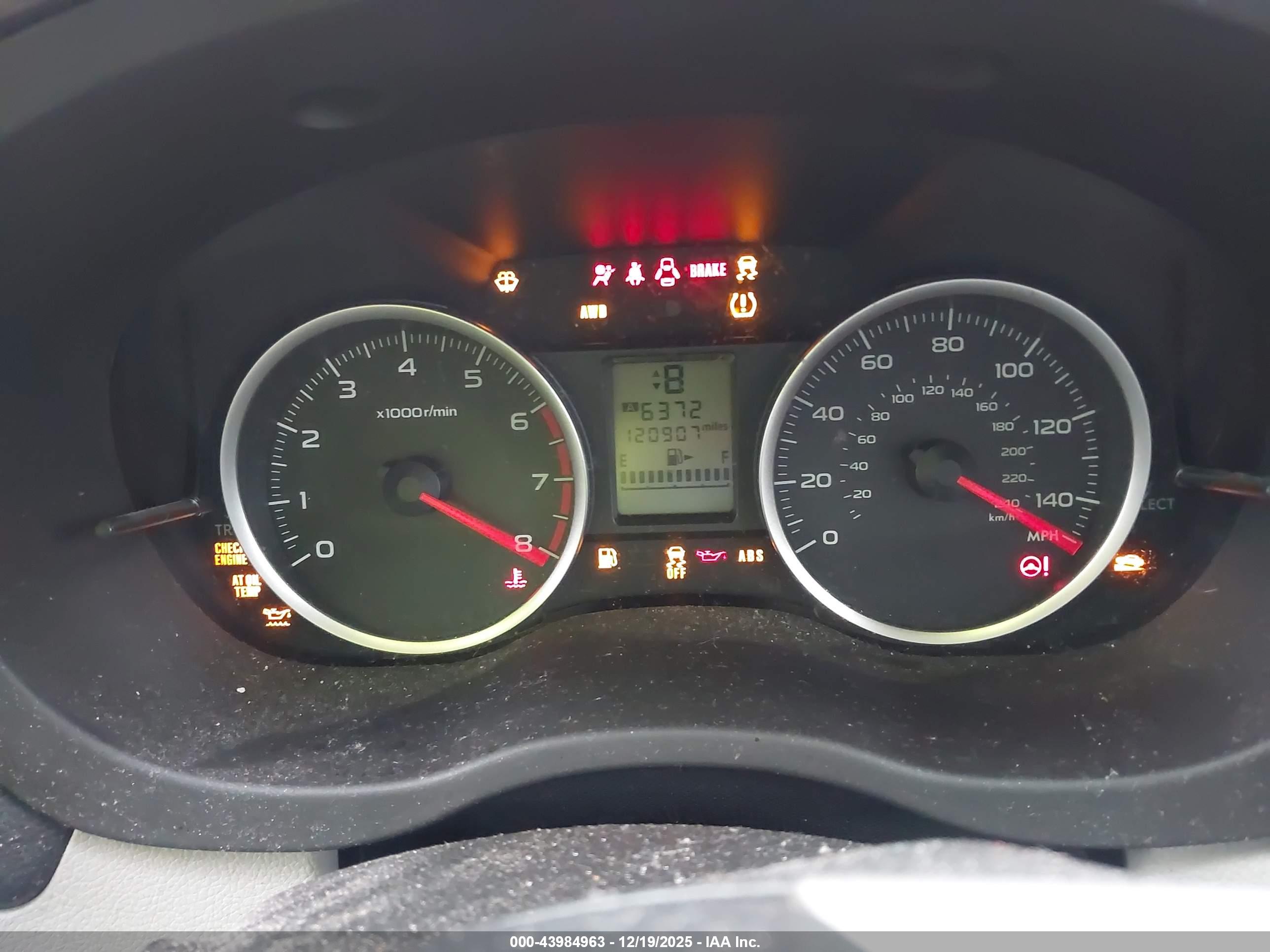 SUBARU FORESTER image 7