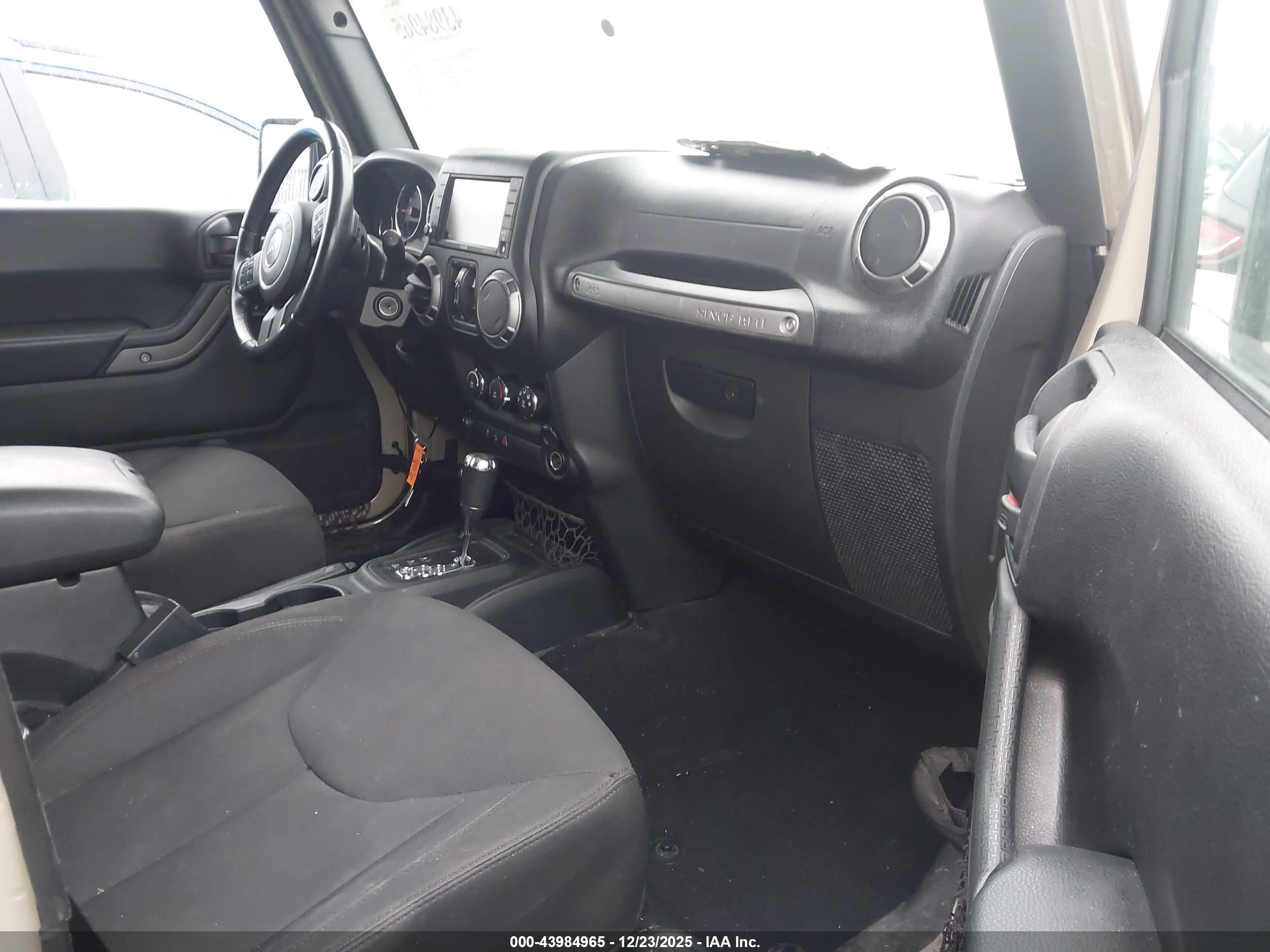 JEEP WRANGLER image 5