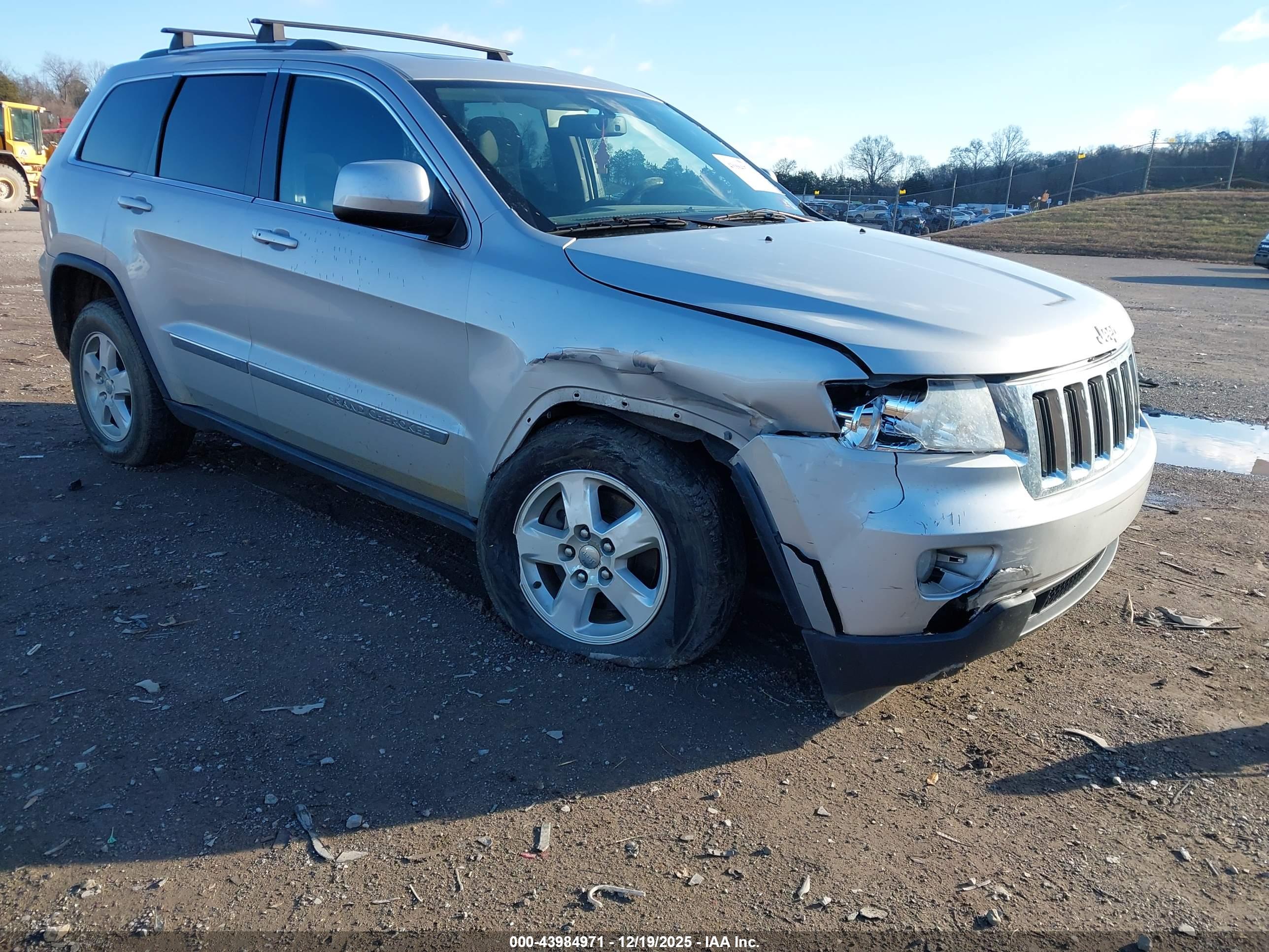 JEEP GRAND image 6
