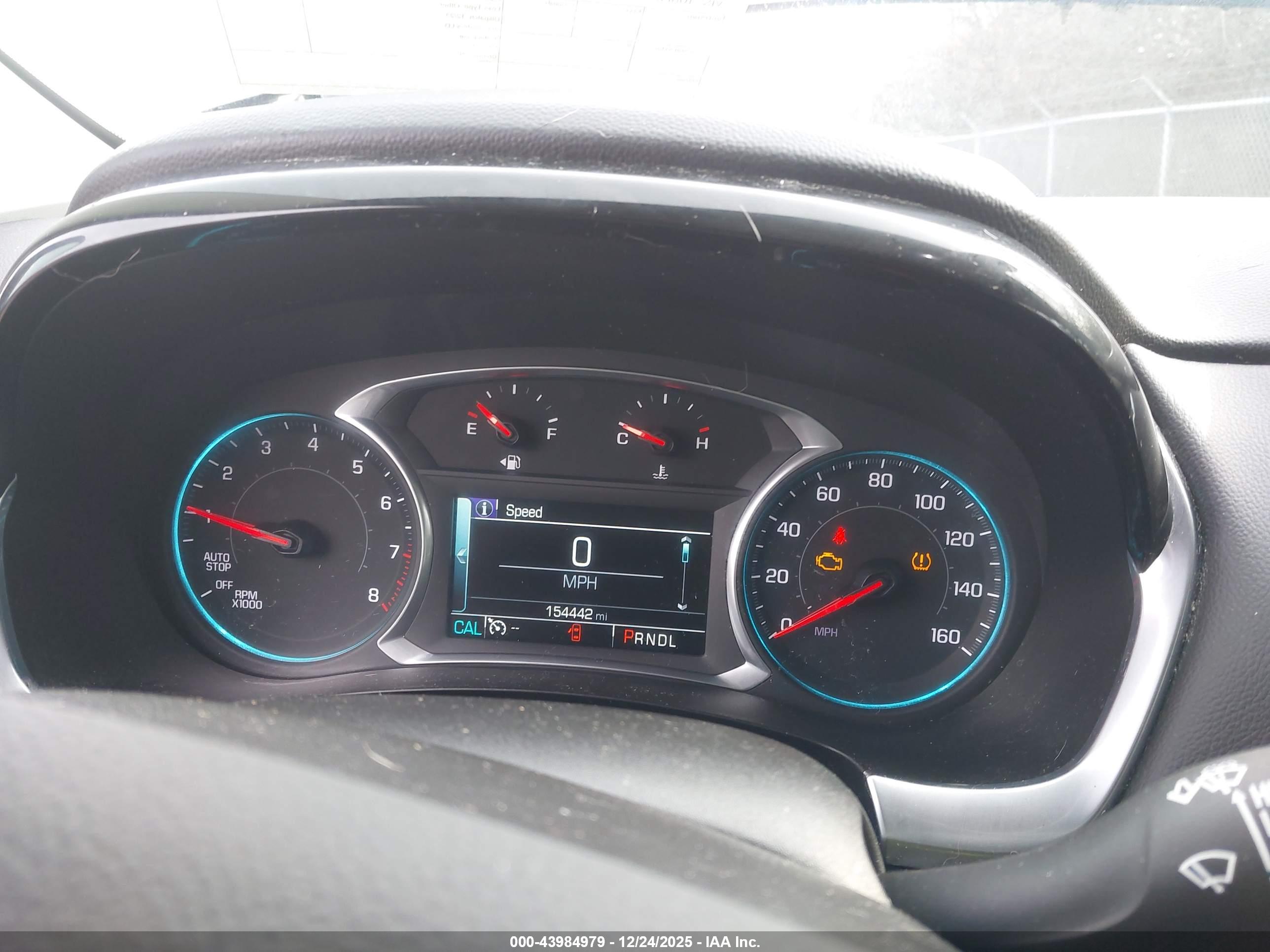 CHEVROLET TRAVERSE image 7