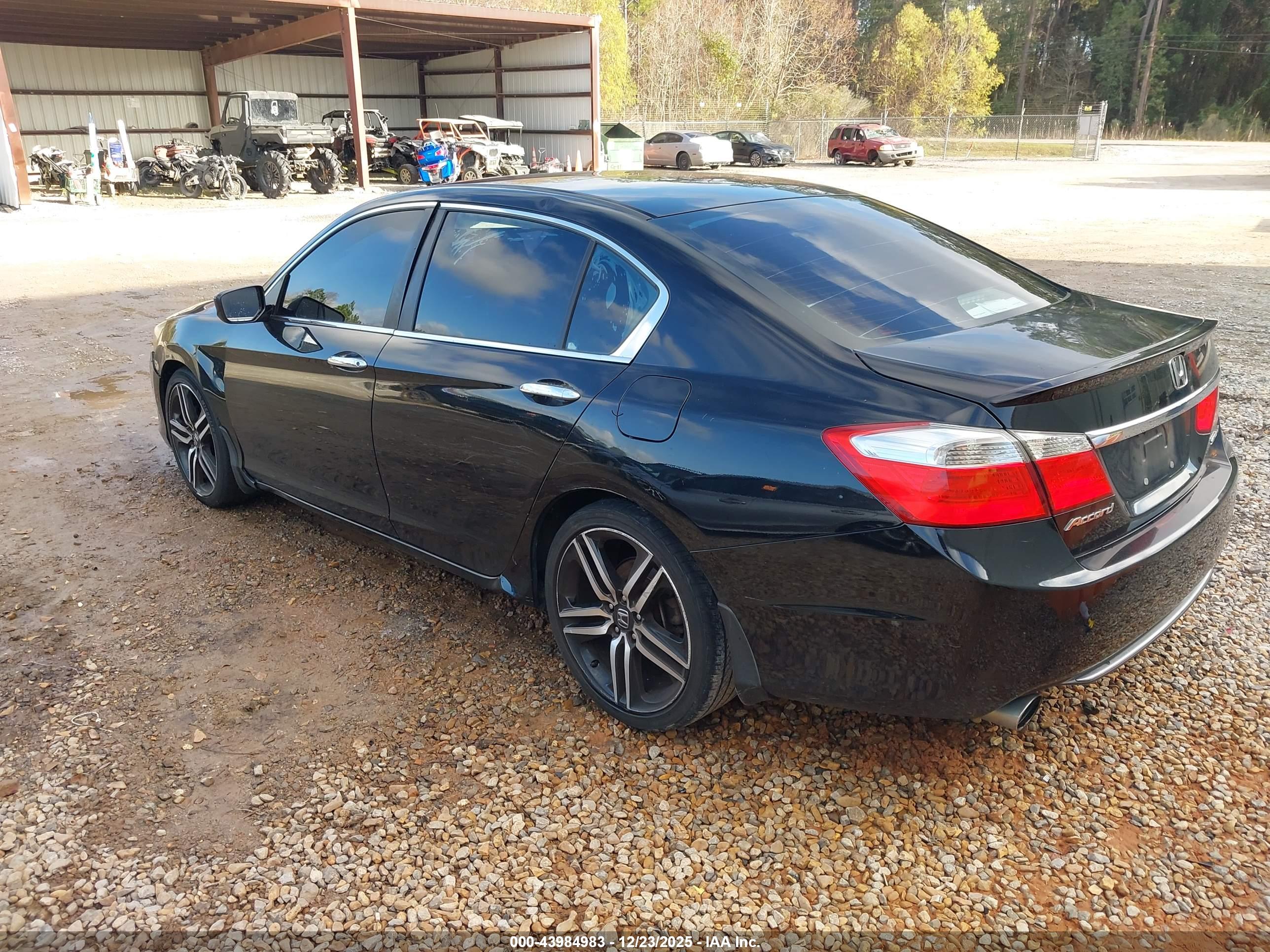 HONDA ACCORD image 3