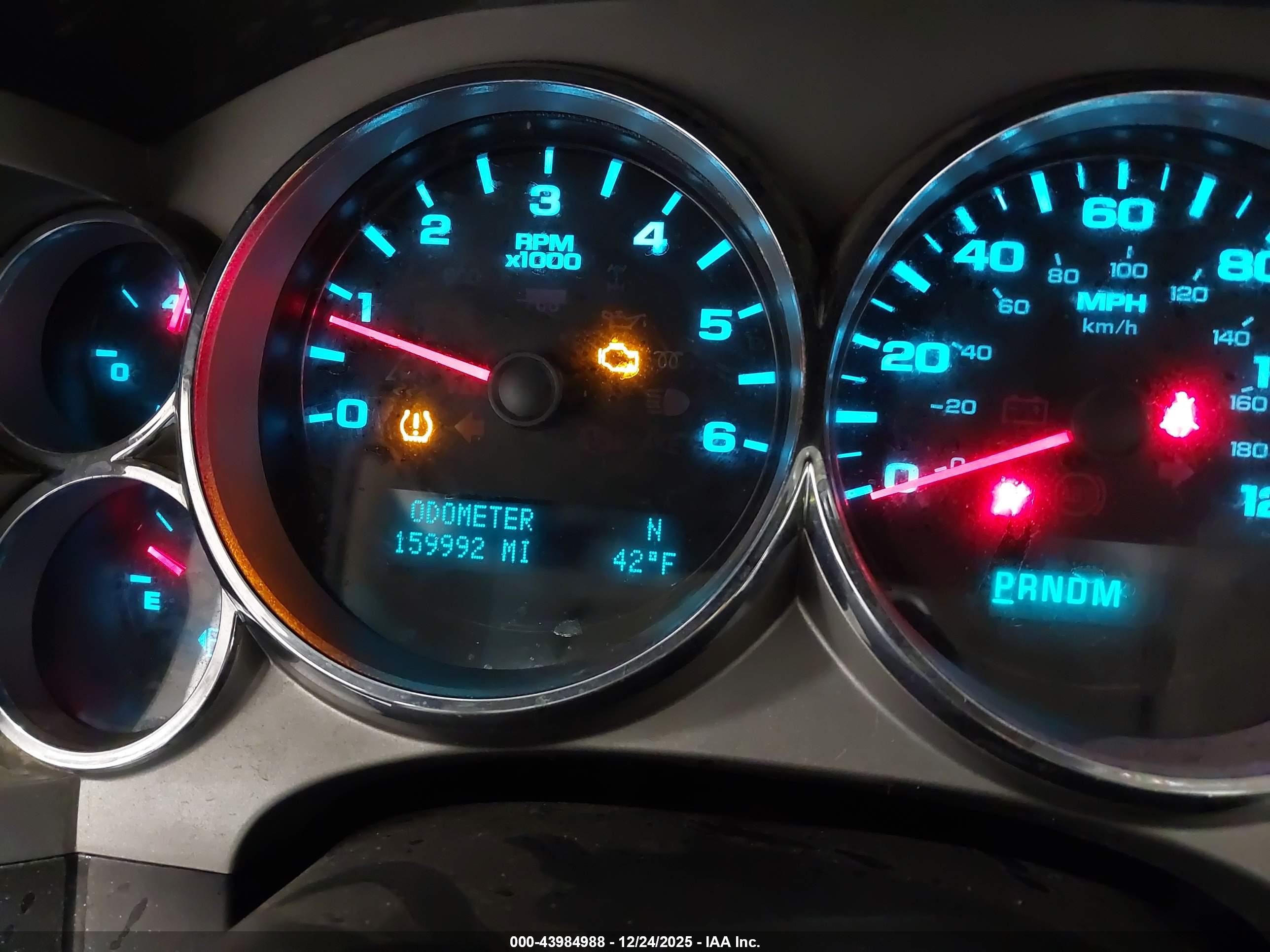 CHEVROLET SILVERADO image 7