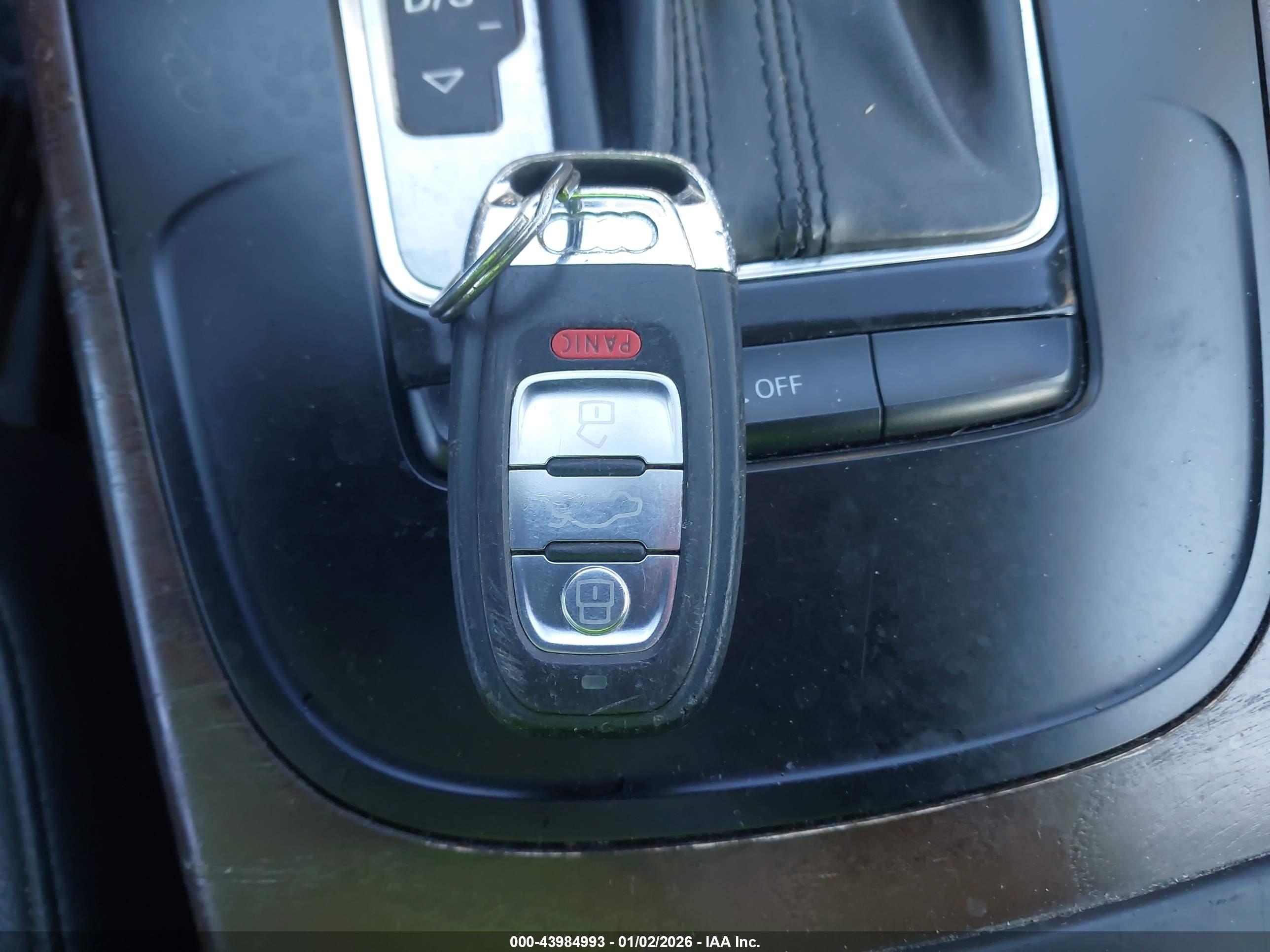 AUDI A4 image 11