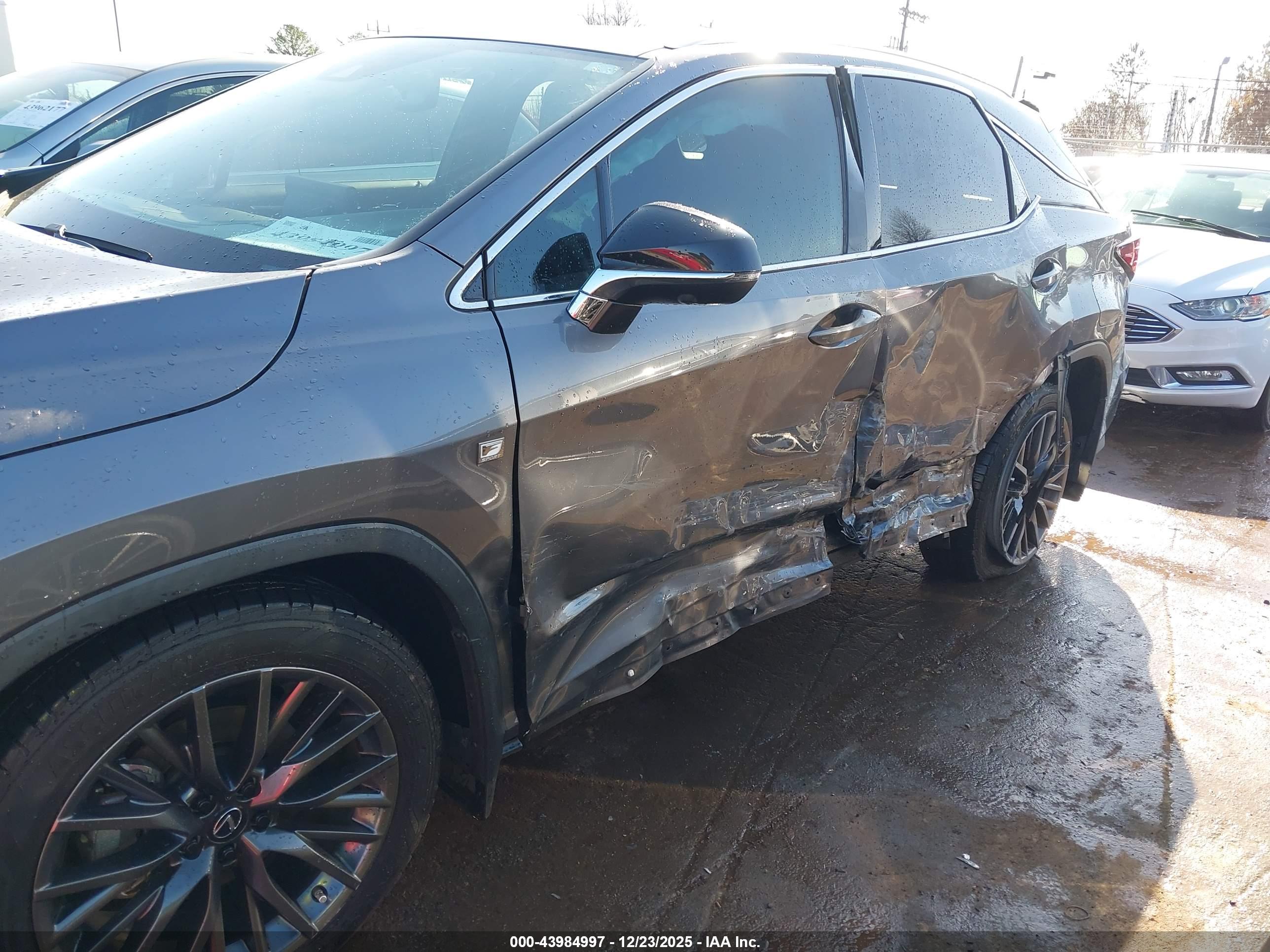 LEXUS RX image 6