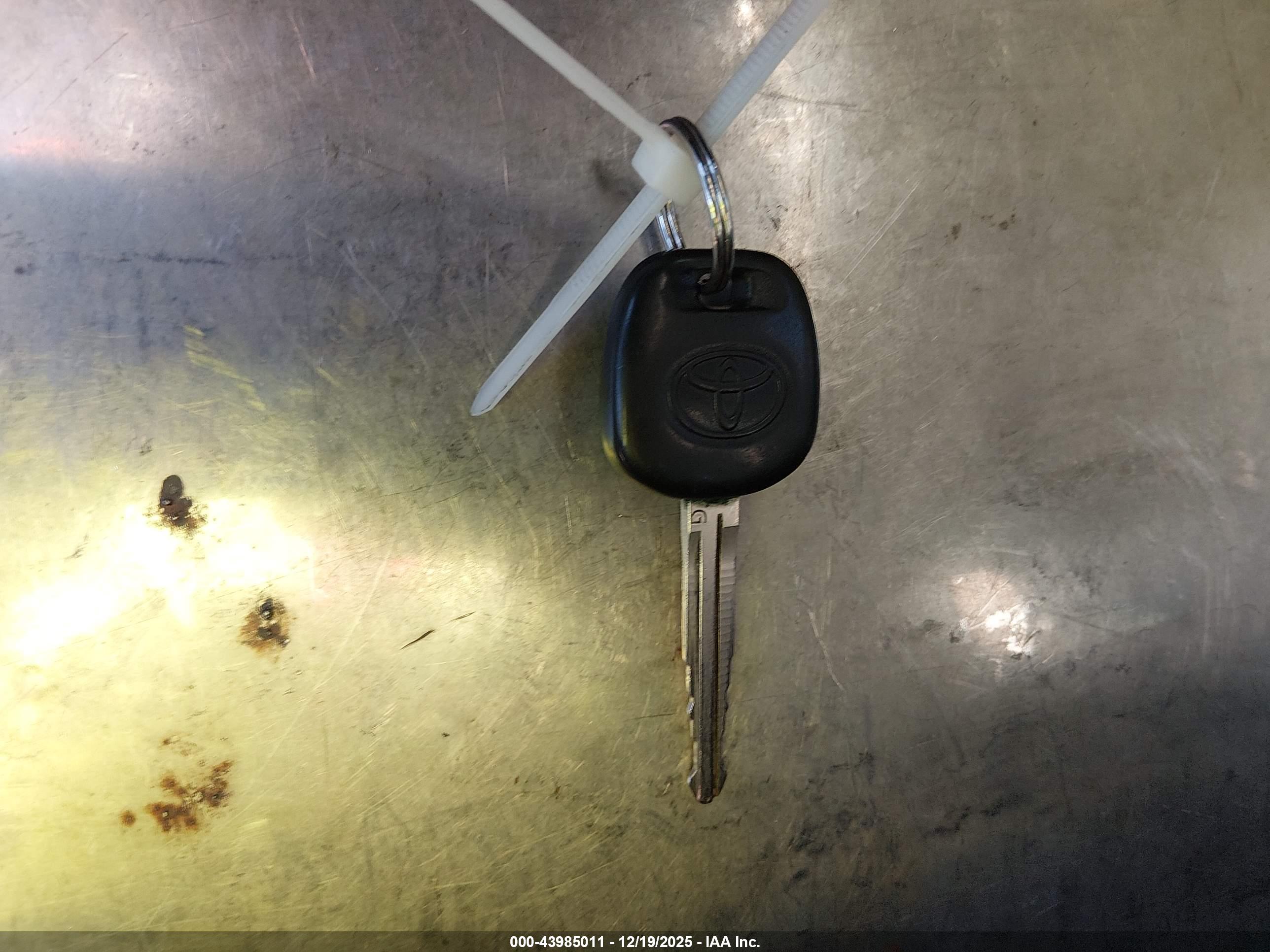 TOYOTA SIENNA image 11
