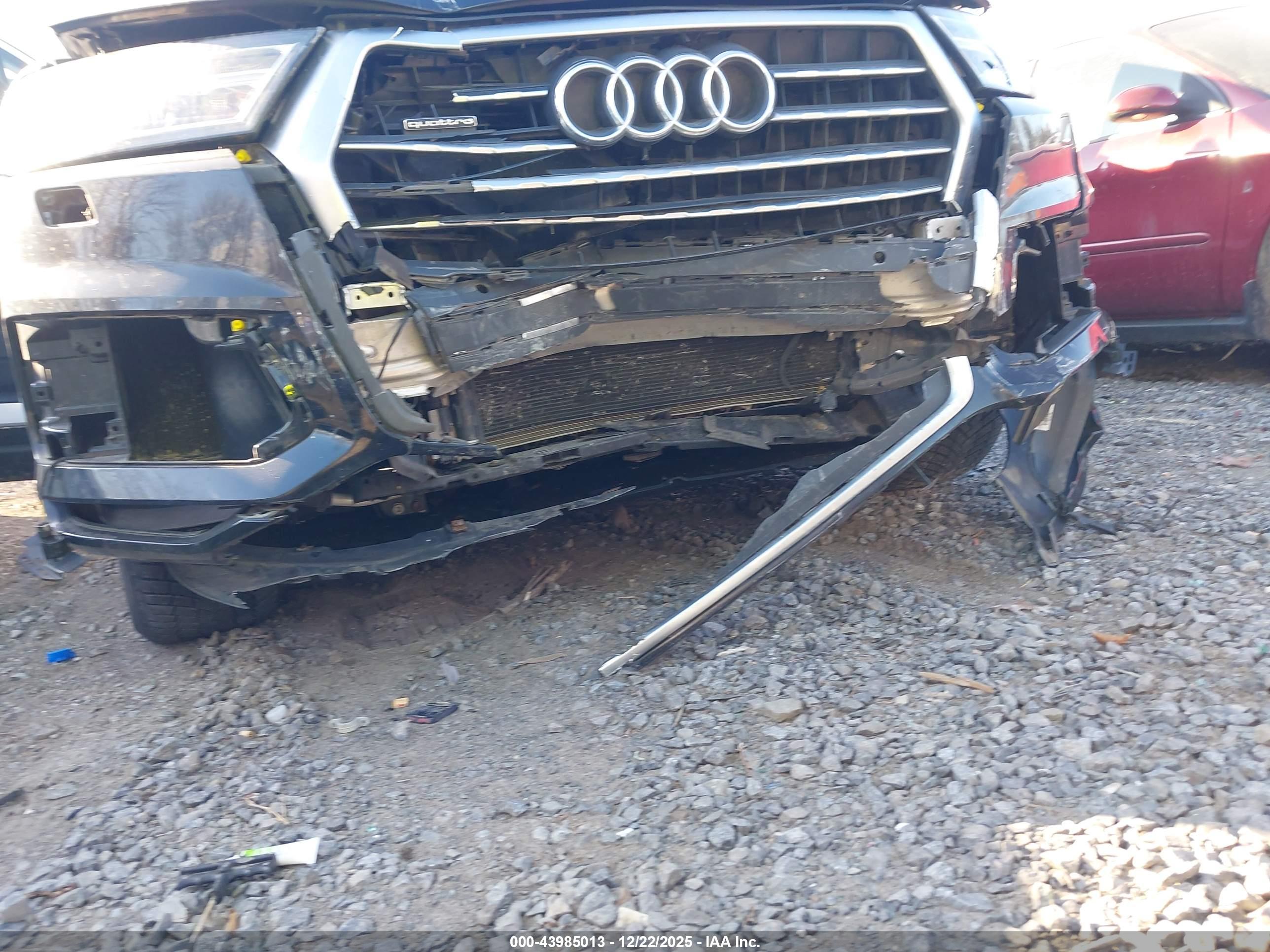 AUDI Q7 image 6