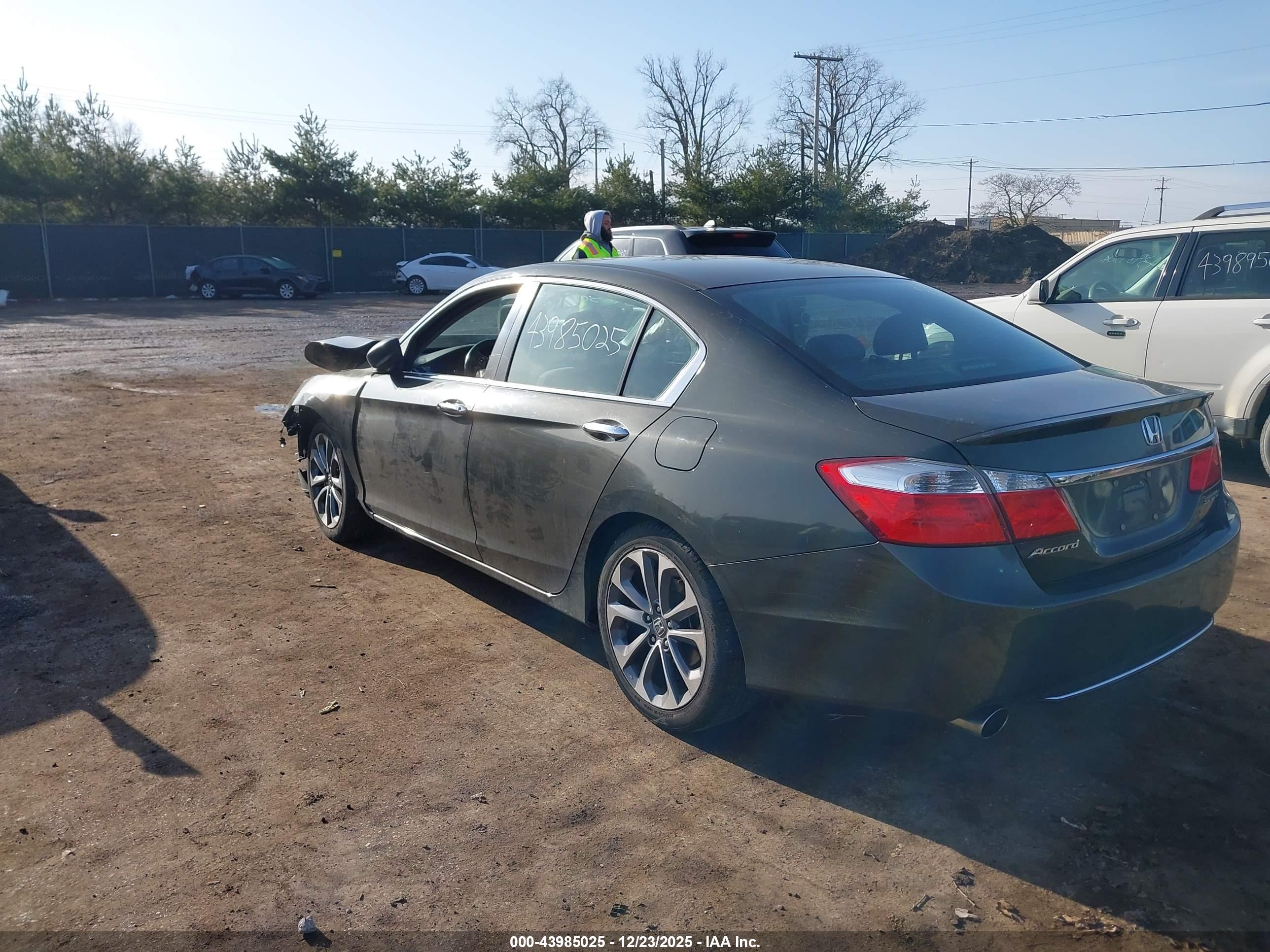 HONDA ACCORD image 3