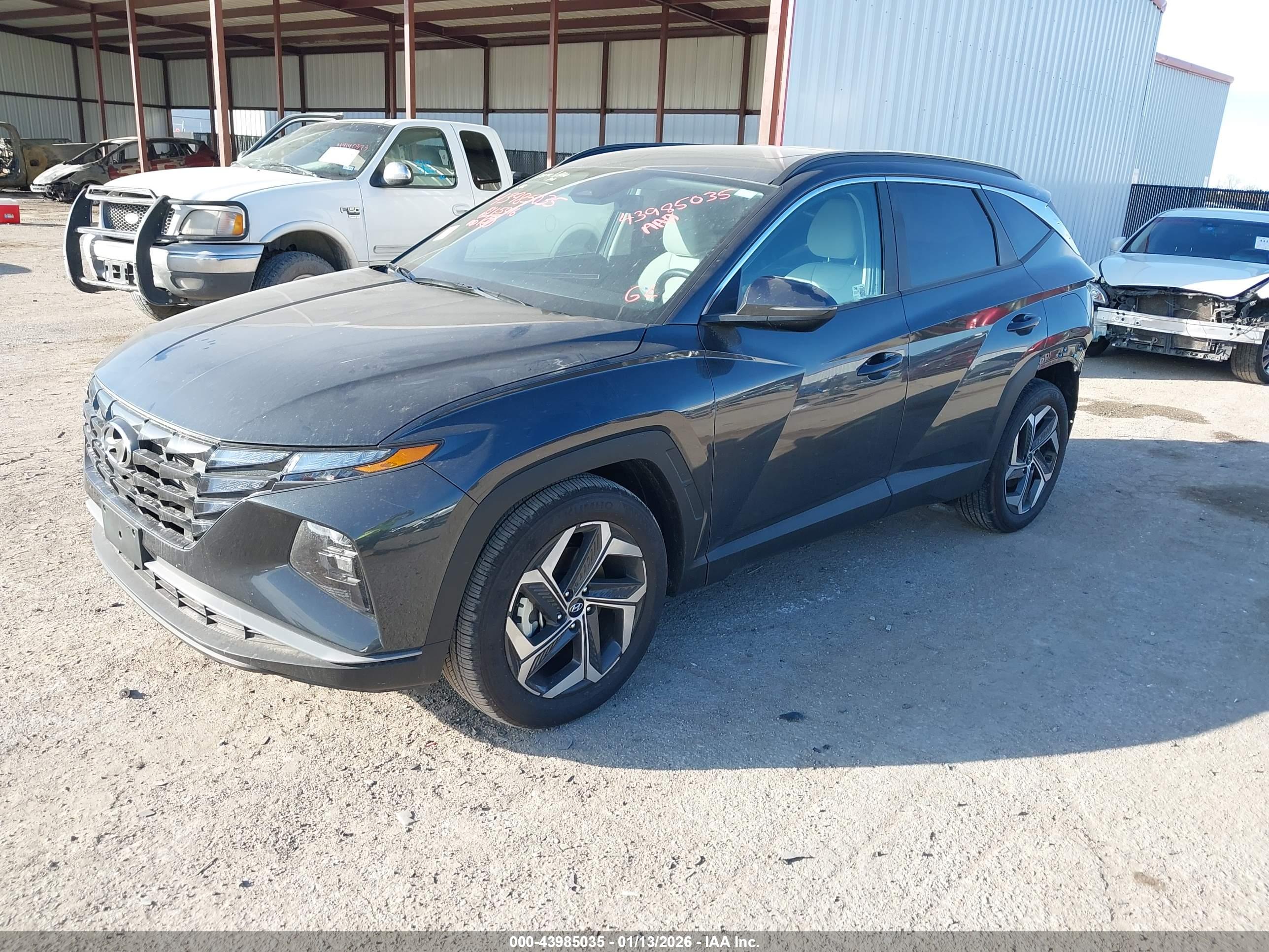 HYUNDAI TUCSON image 2