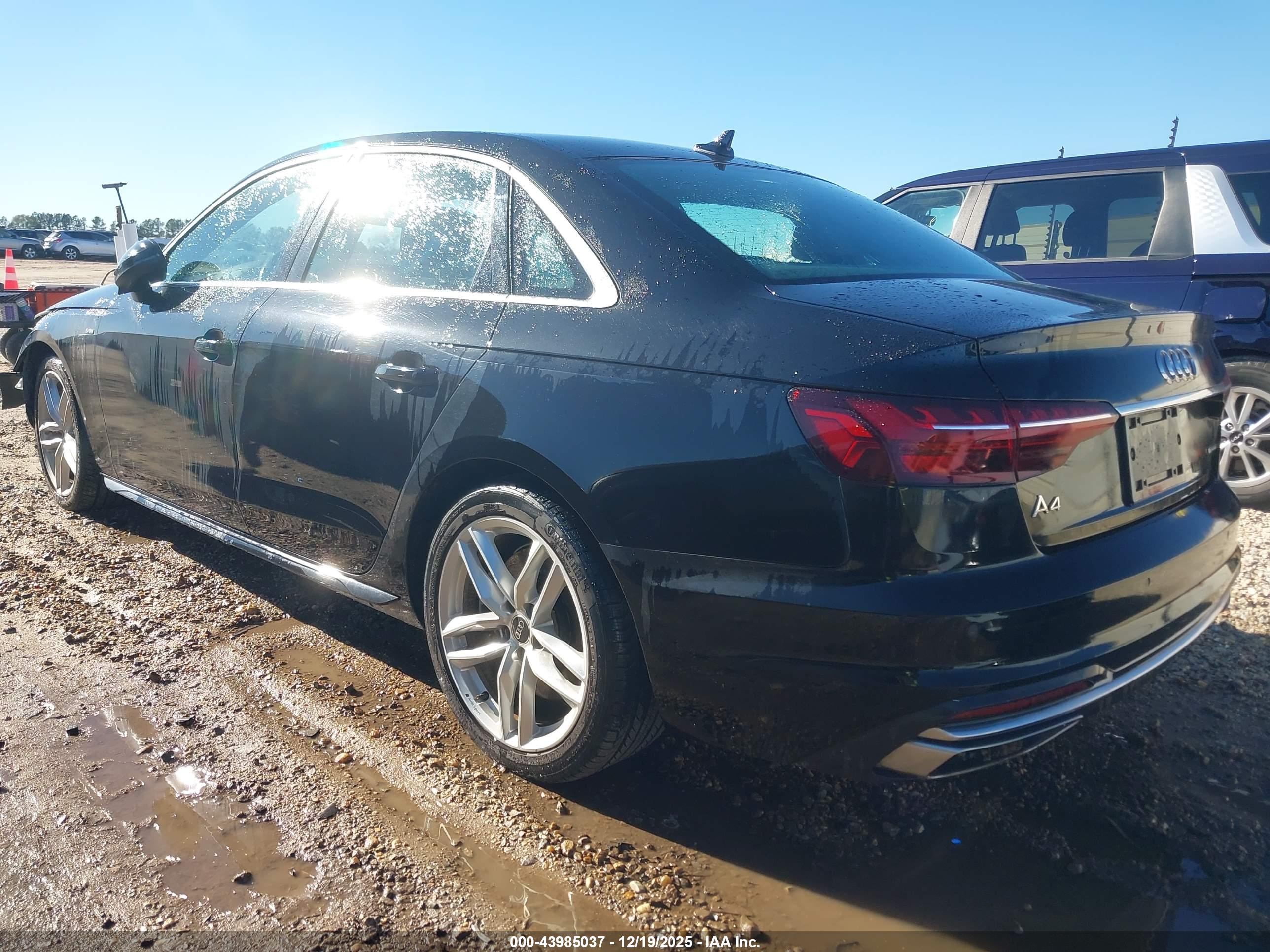 AUDI A4 image 3