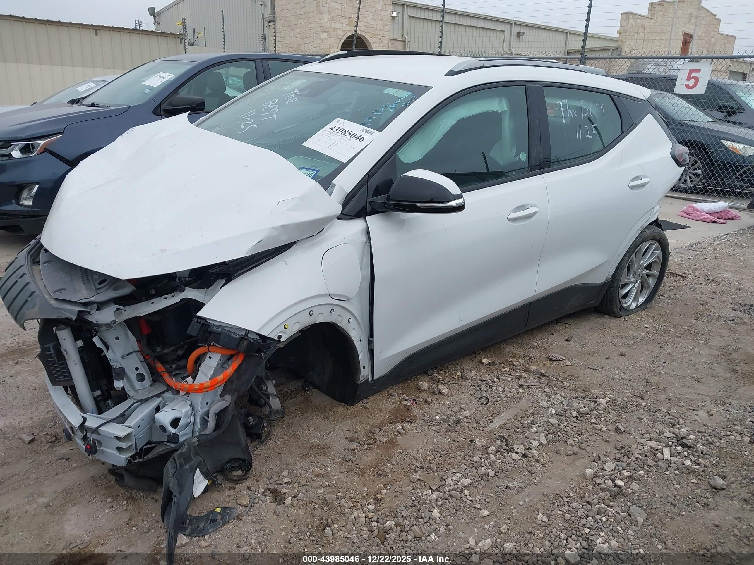 CHEVROLET BOLT image 2