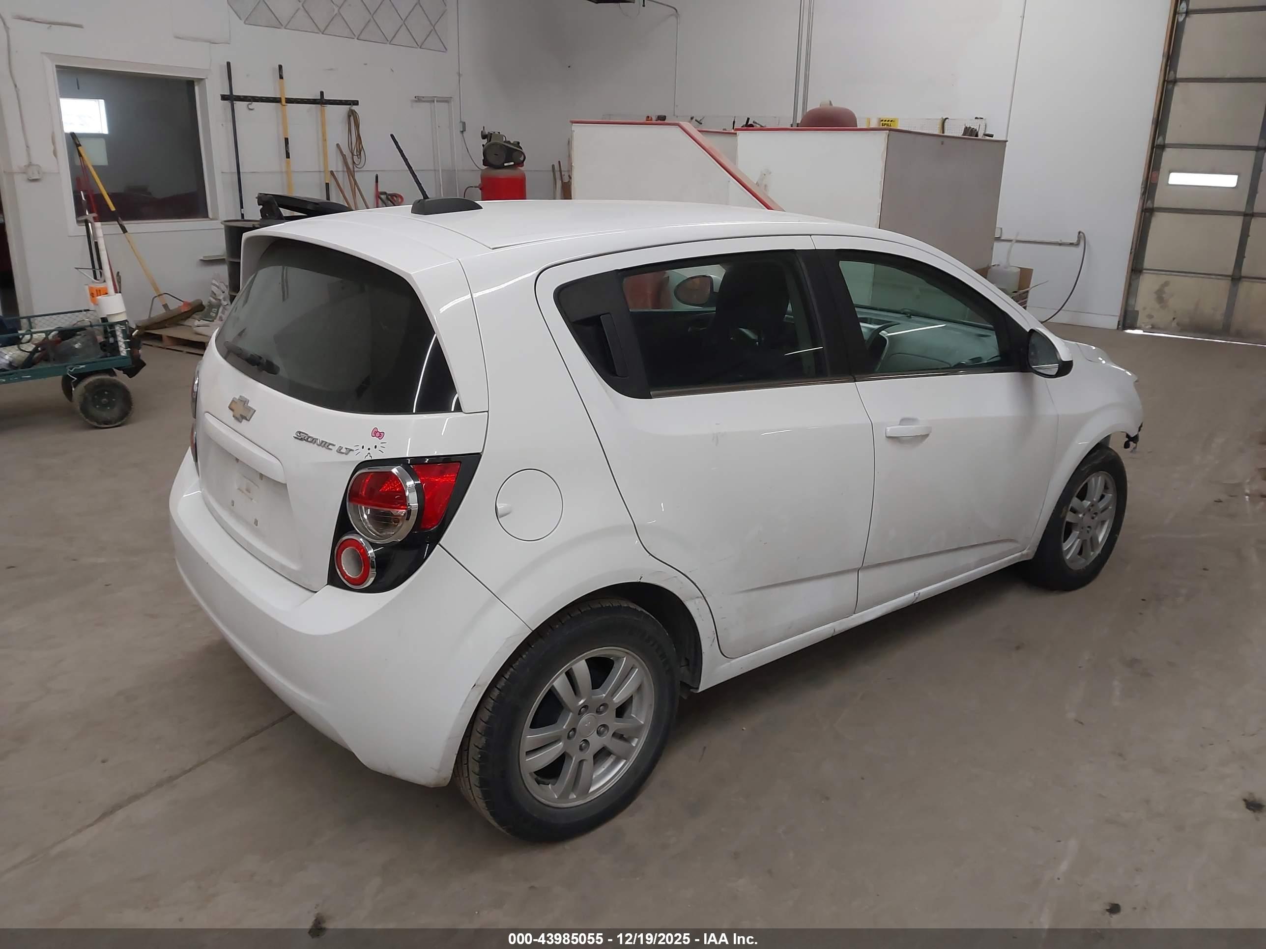 CHEVROLET SONIC image 4
