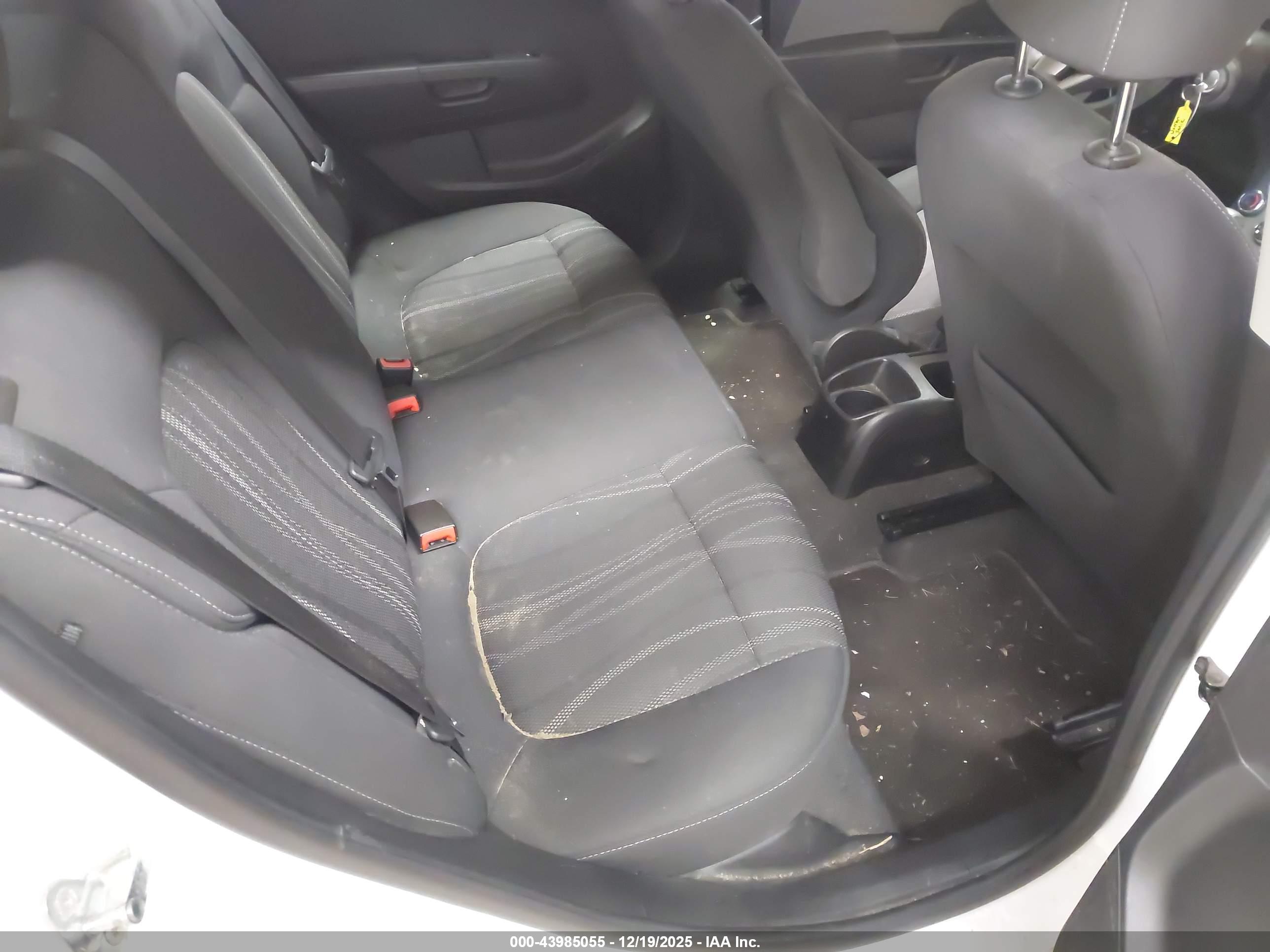 CHEVROLET SONIC image 8