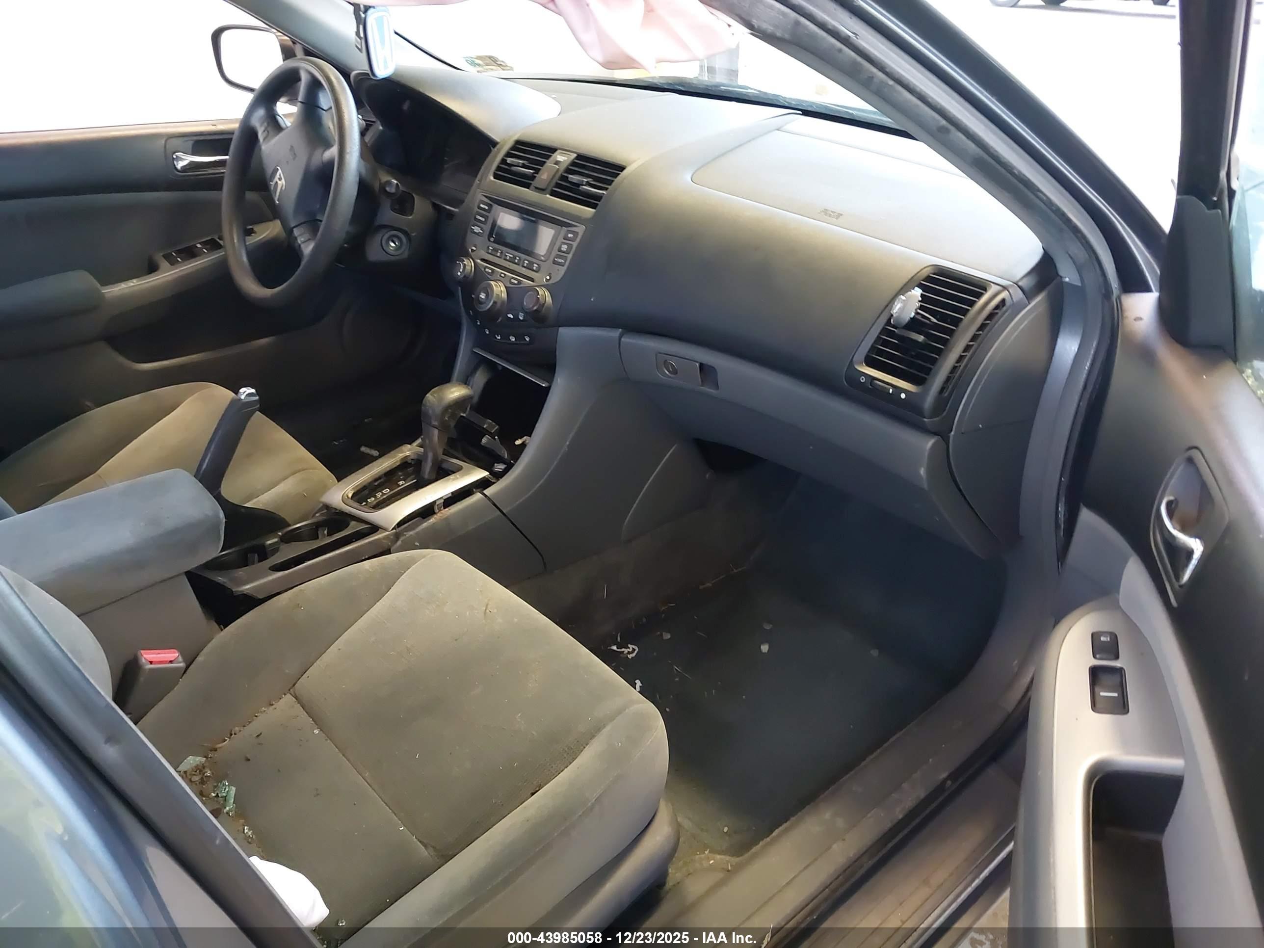 HONDA ACCORD image 5