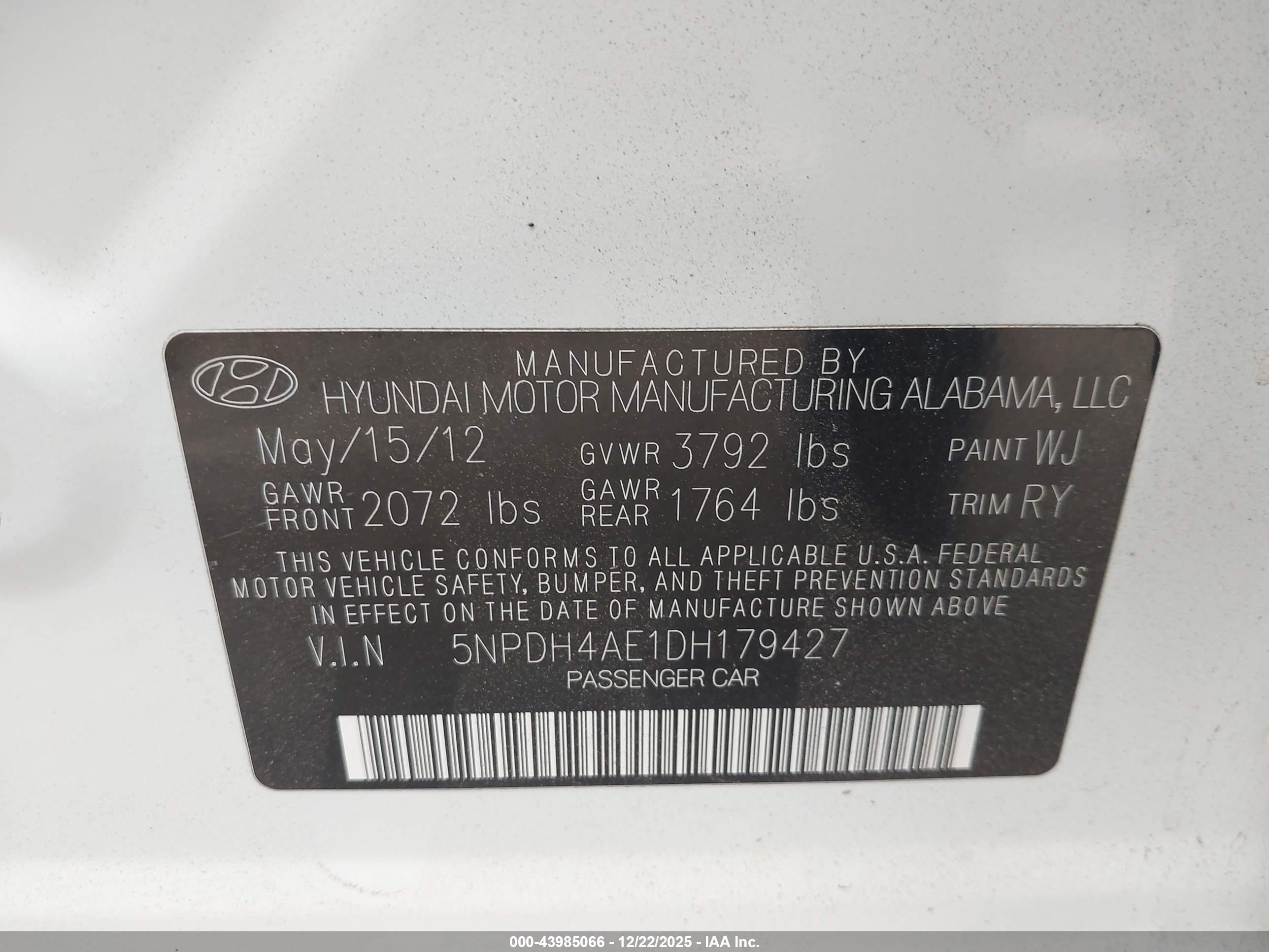 HYUNDAI ELANTRA image 9