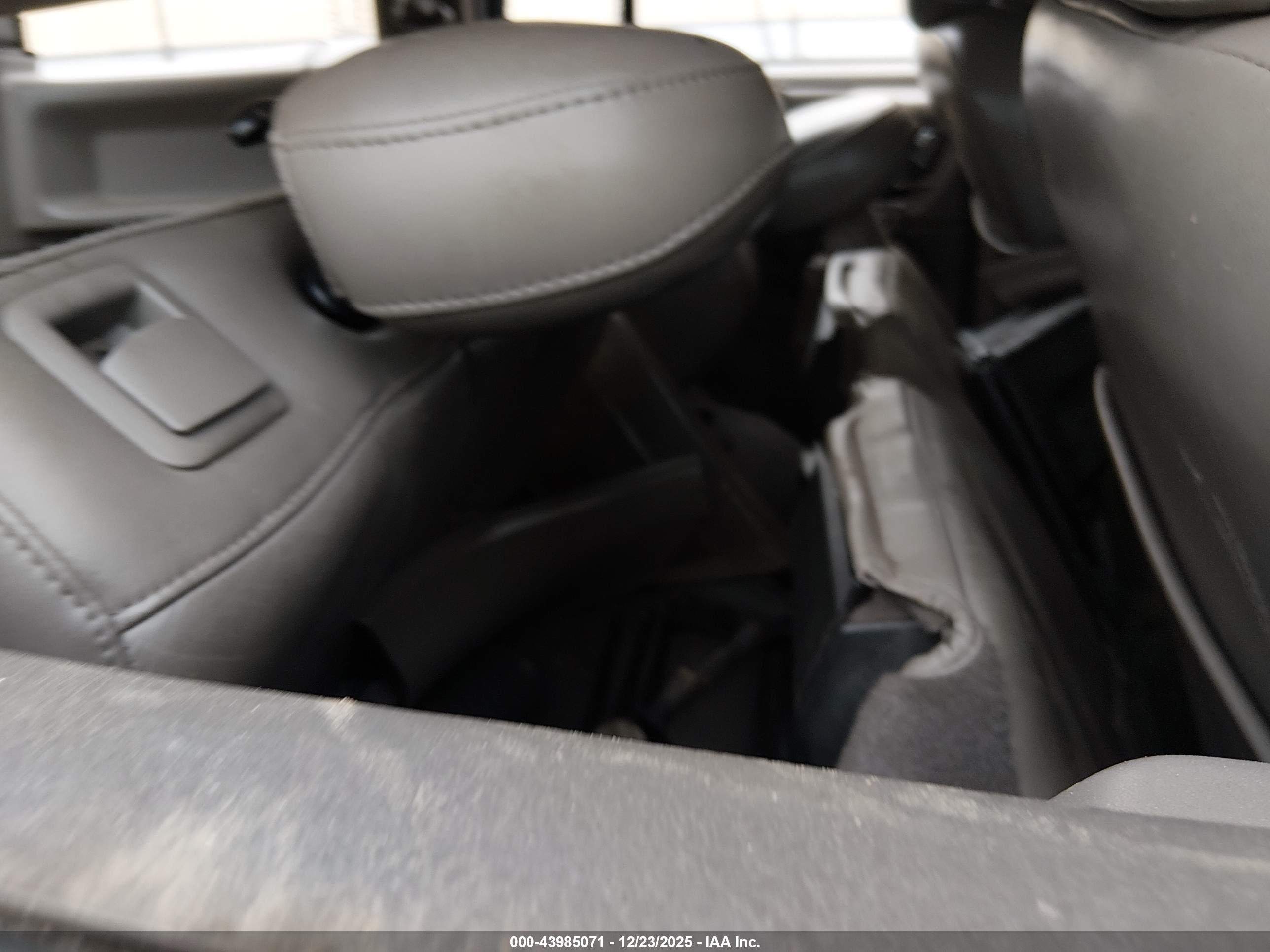 JEEP GRAND image 8
