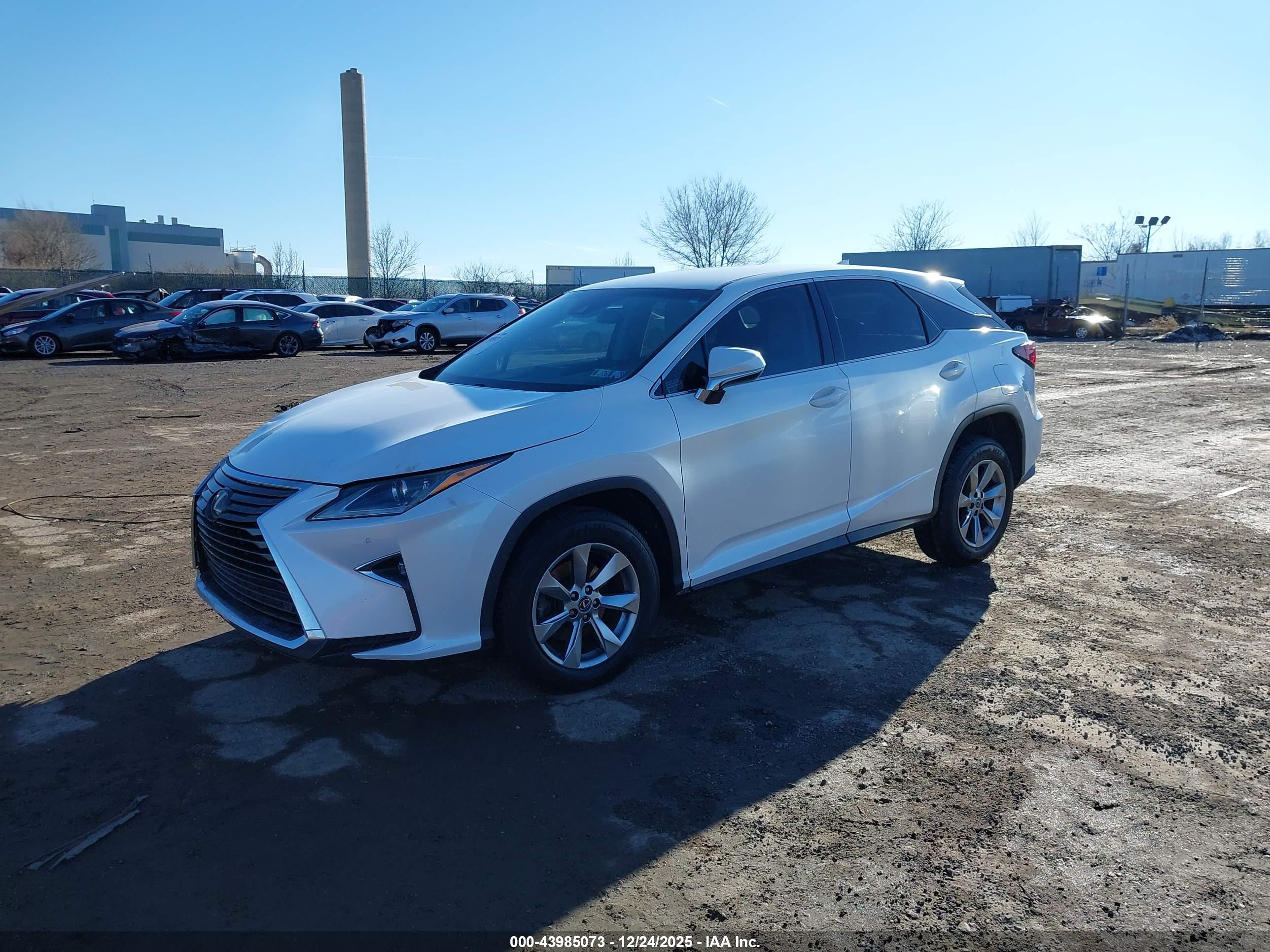 LEXUS RX image 2