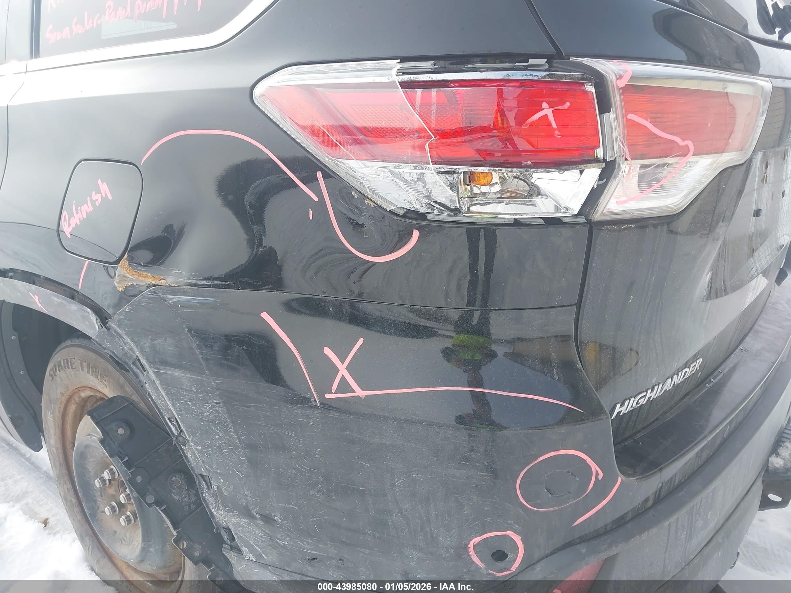 TOYOTA HIGHLANDER image 6