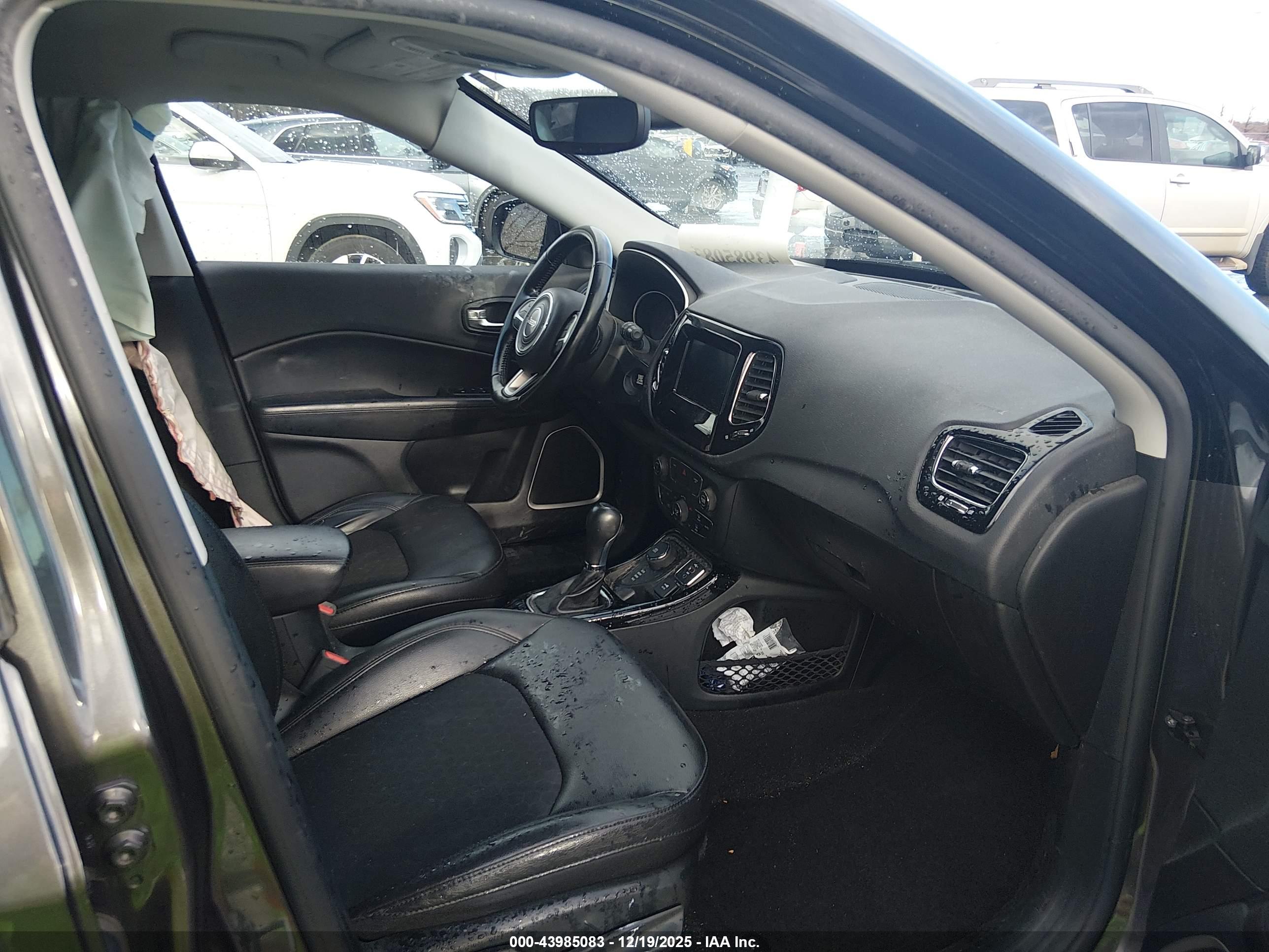 JEEP COMPASS image 5