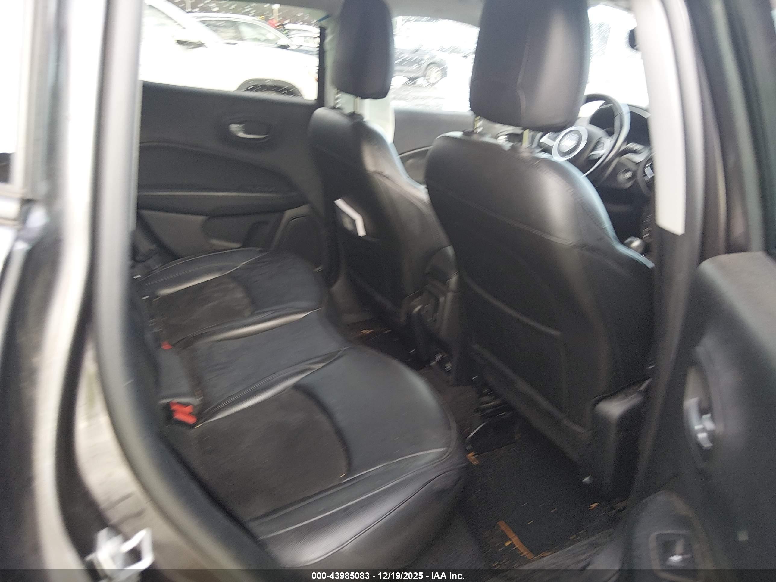 JEEP COMPASS image 8
