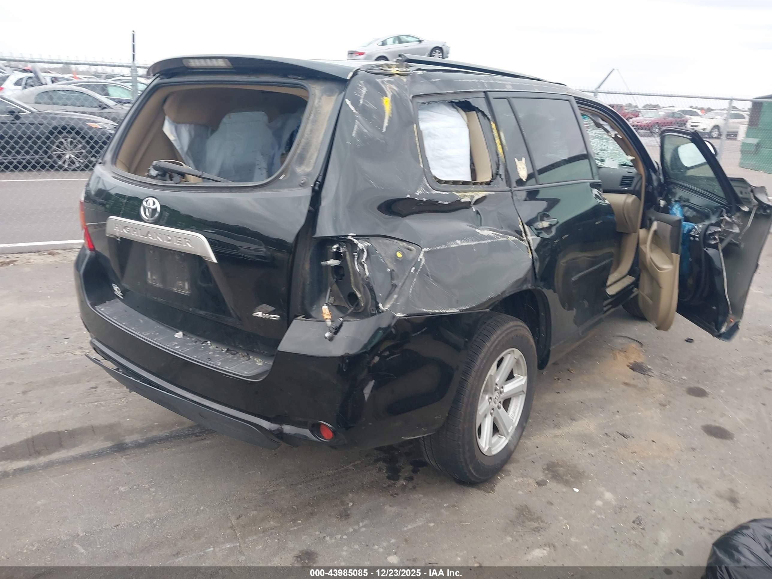 TOYOTA HIGHLANDER image 4