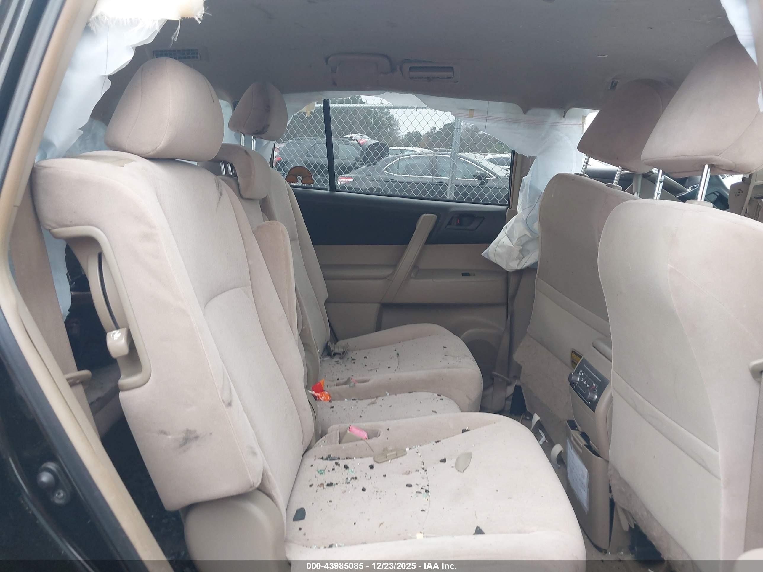 TOYOTA HIGHLANDER image 8