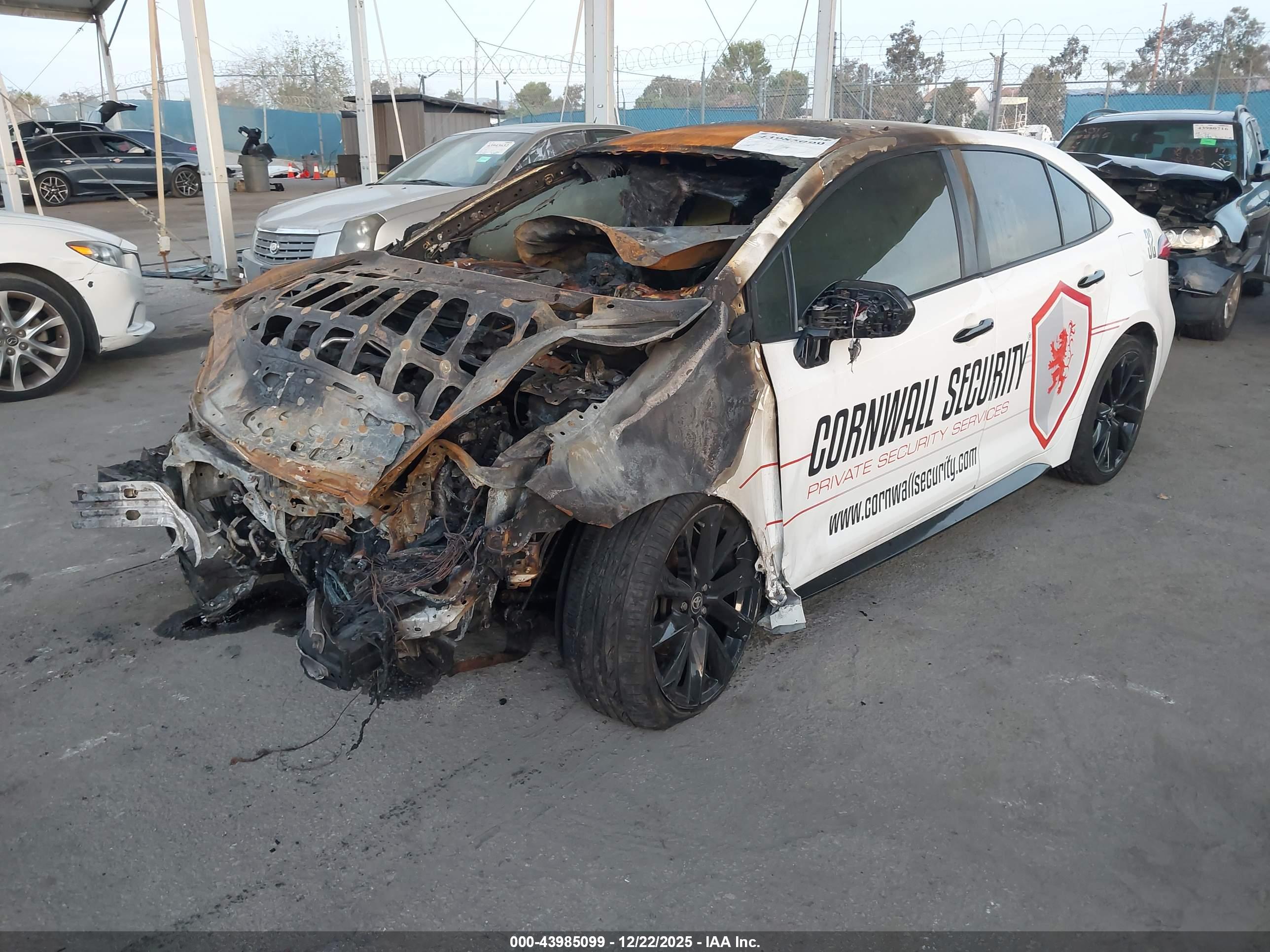 TOYOTA COROLLA image 2