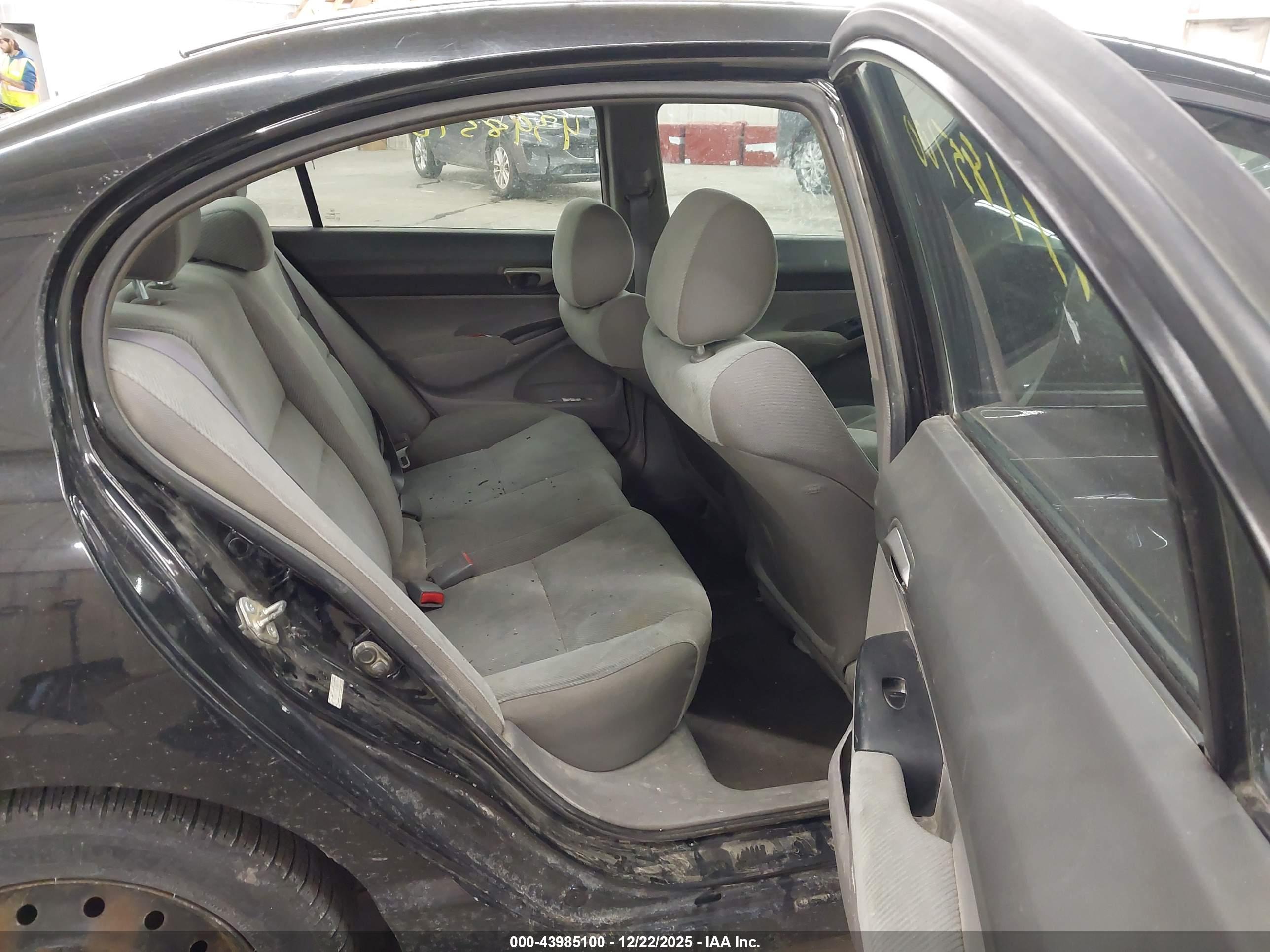 HONDA CIVIC image 8