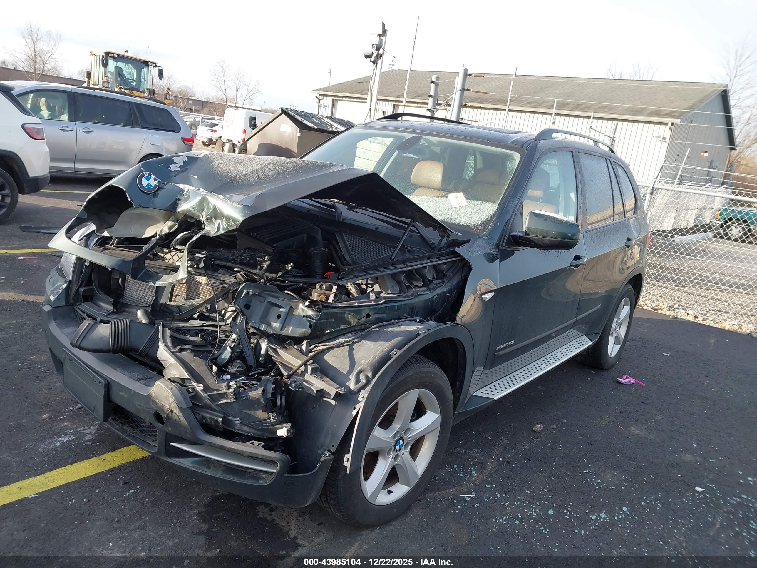 BMW X5 image 2