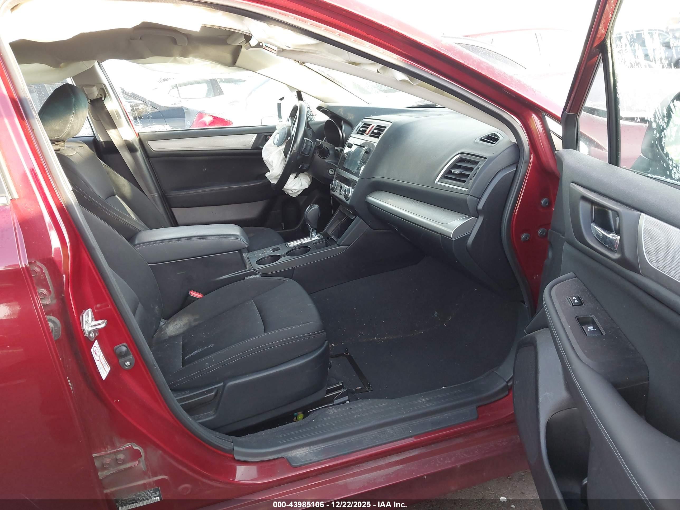 SUBARU LEGACY image 5