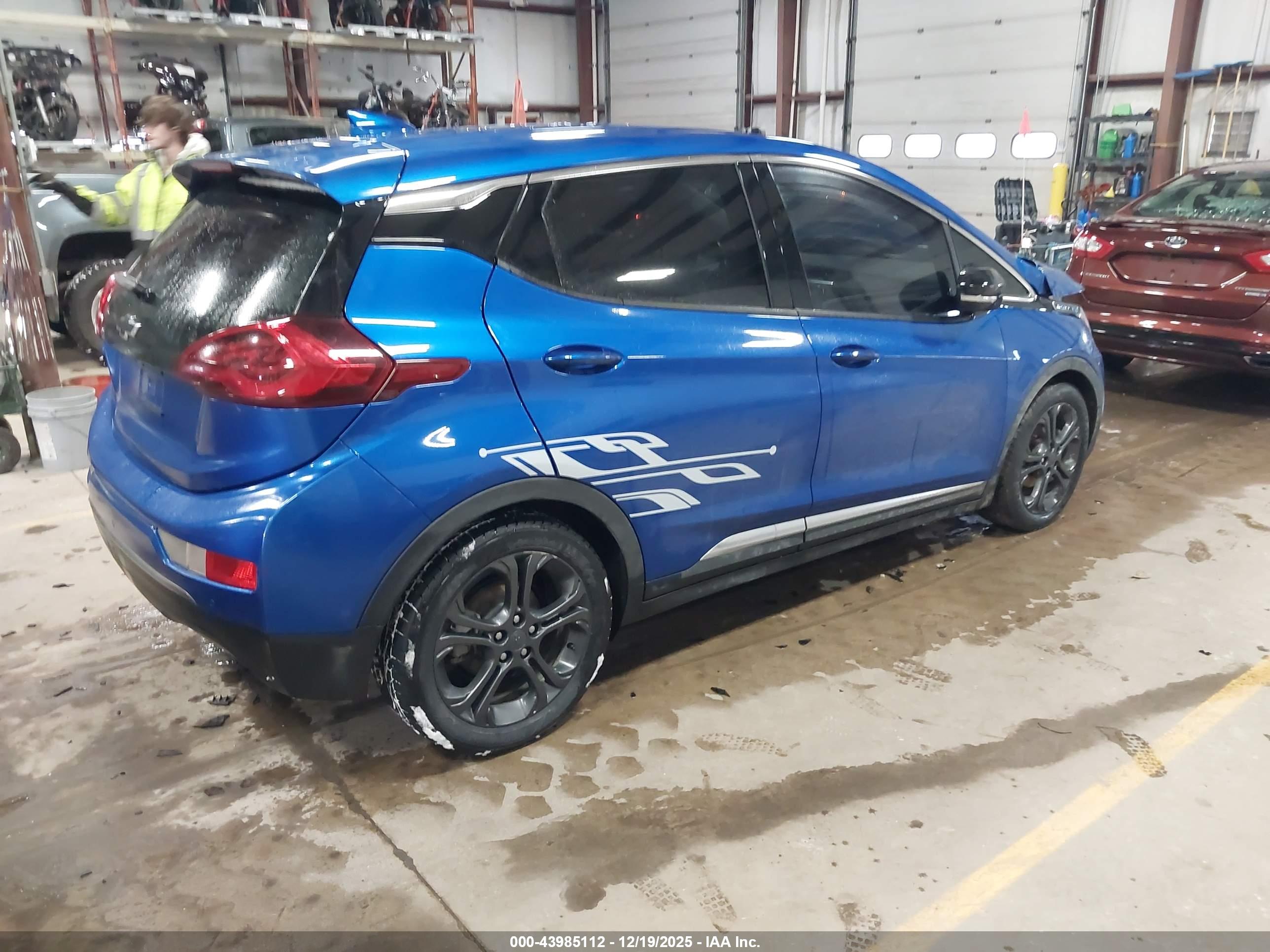 CHEVROLET BOLT image 4