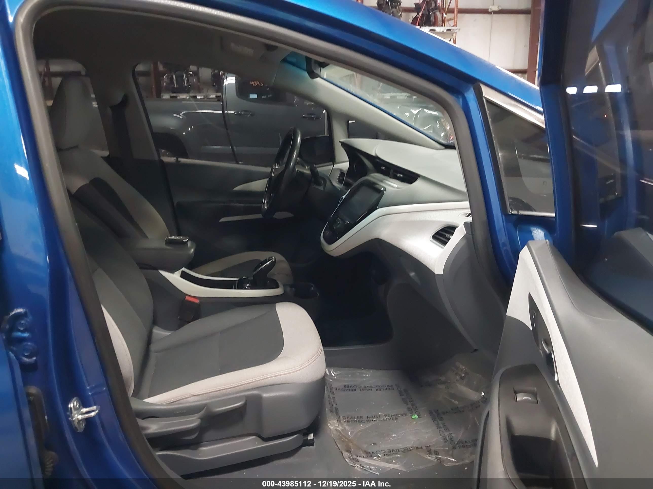 CHEVROLET BOLT image 5