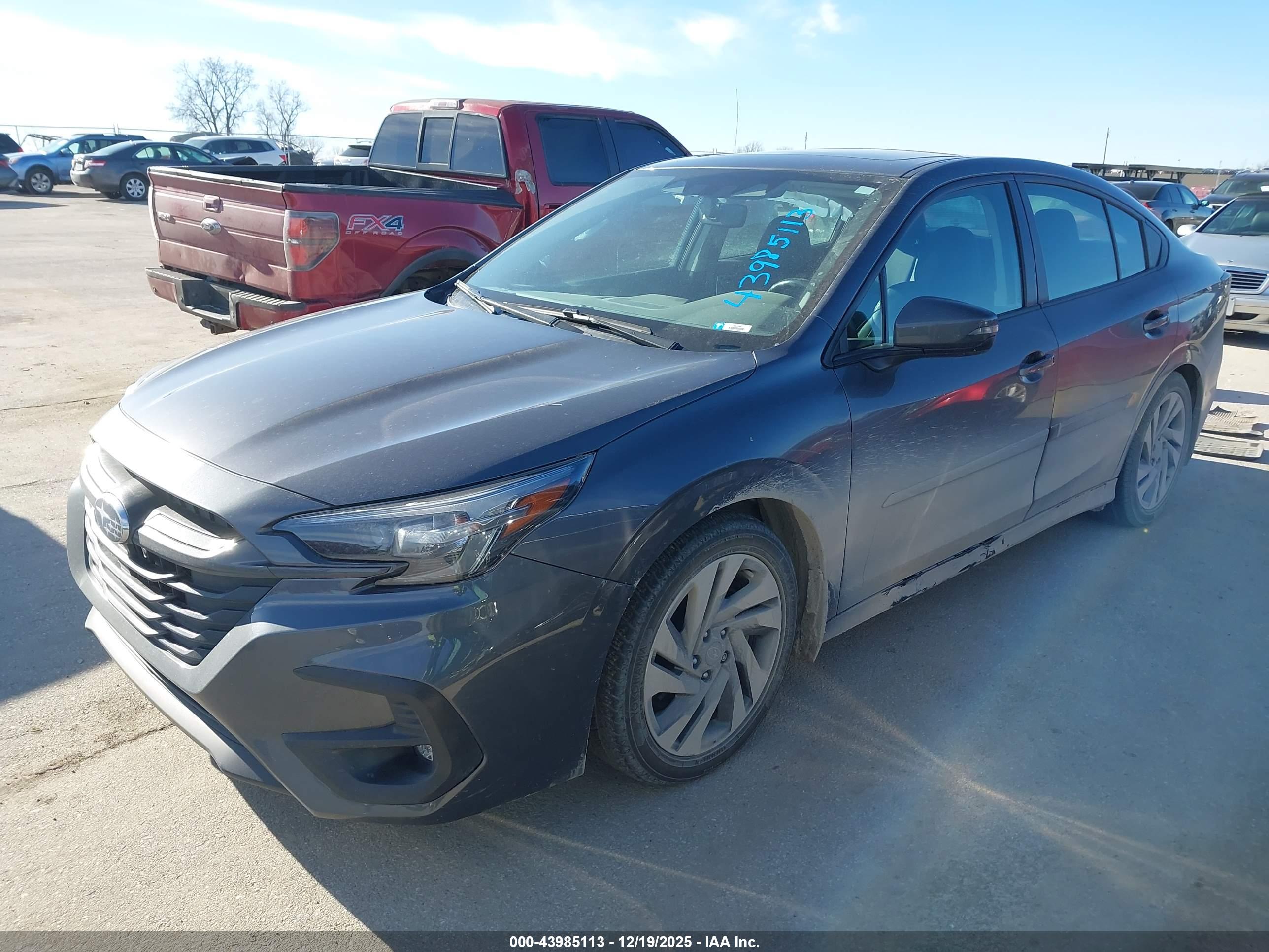 SUBARU LEGACY image 2