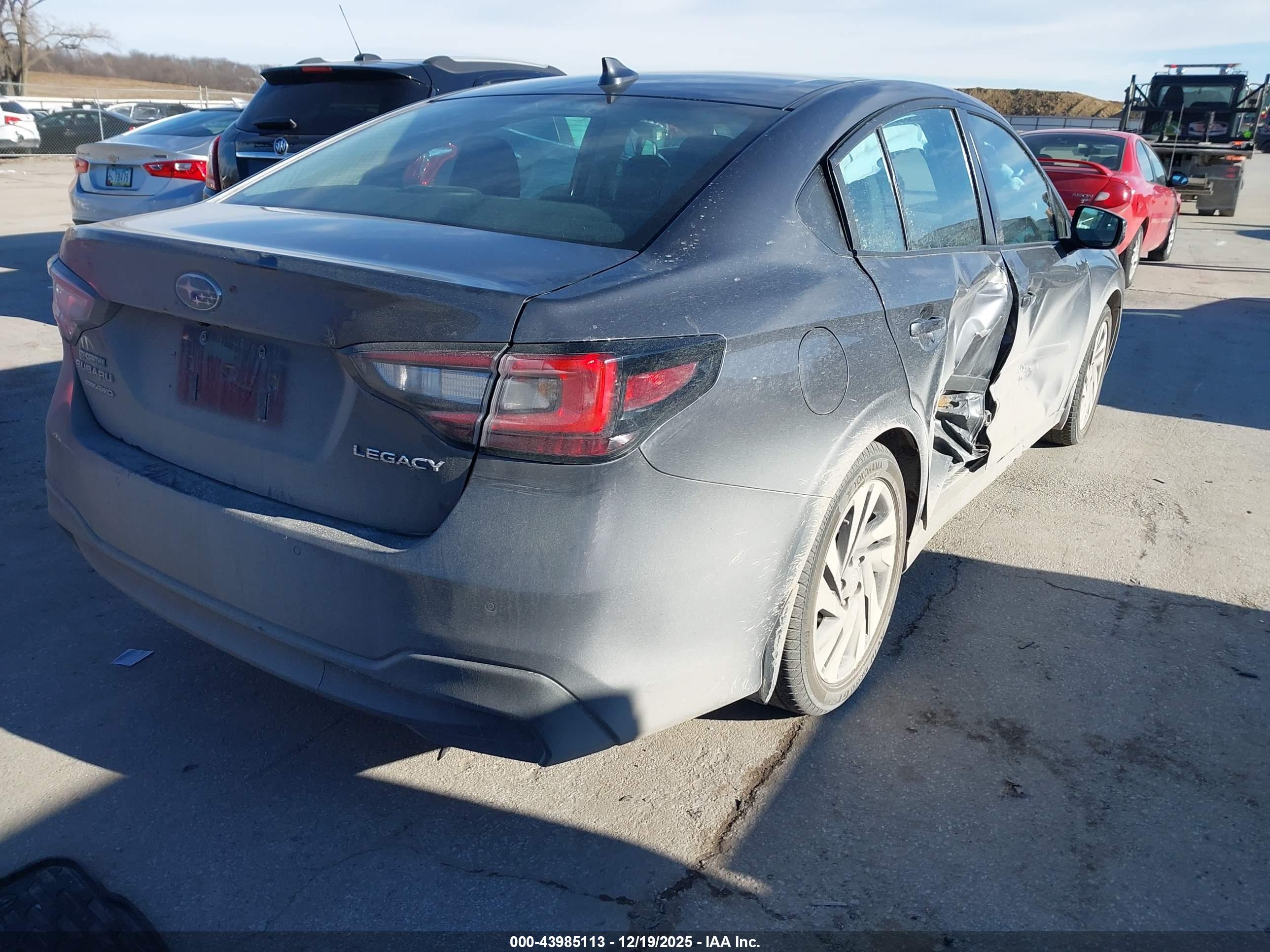 SUBARU LEGACY image 4