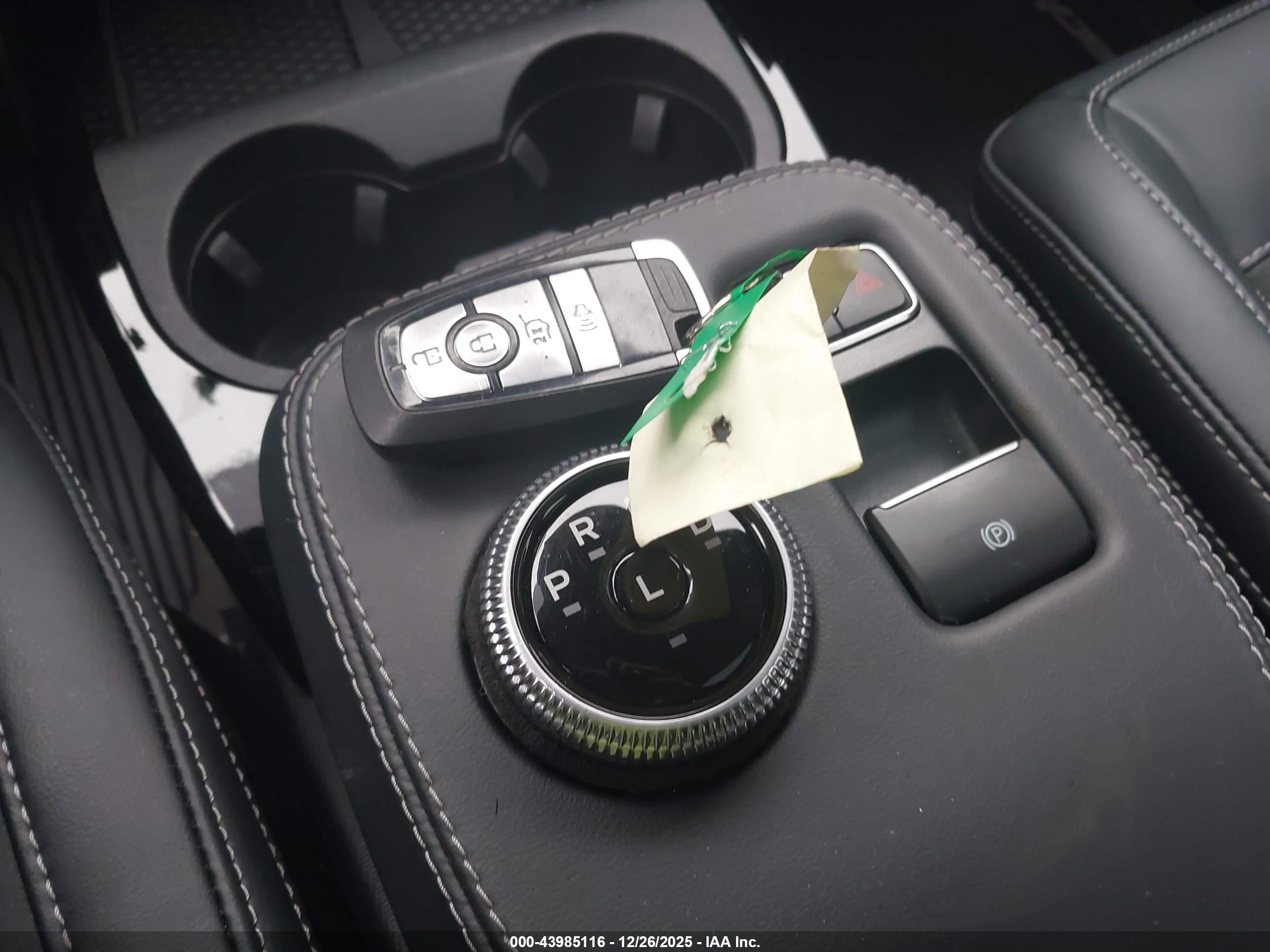 FORD MUSTANG image 11
