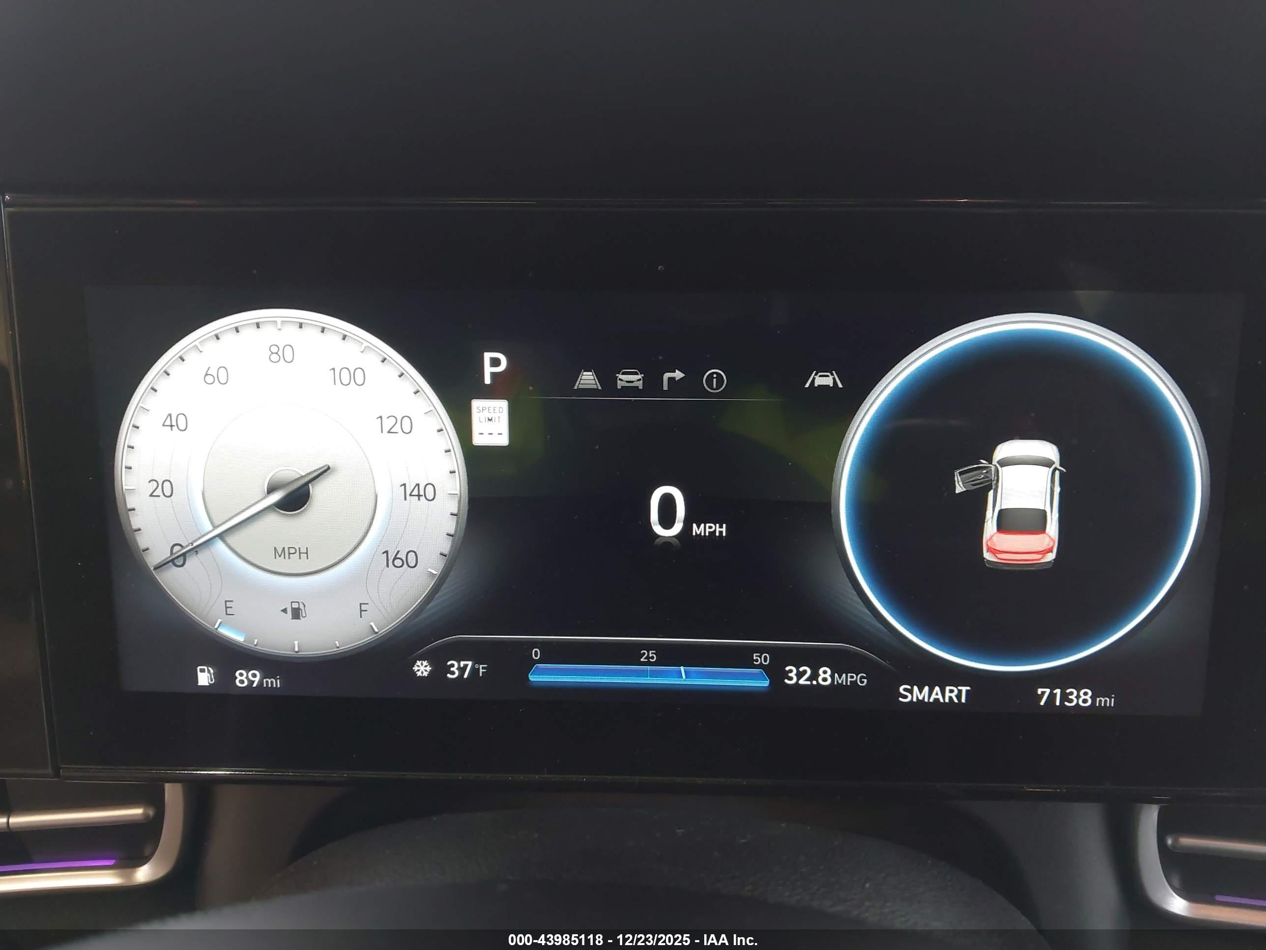 HYUNDAI ELANTRA image 7