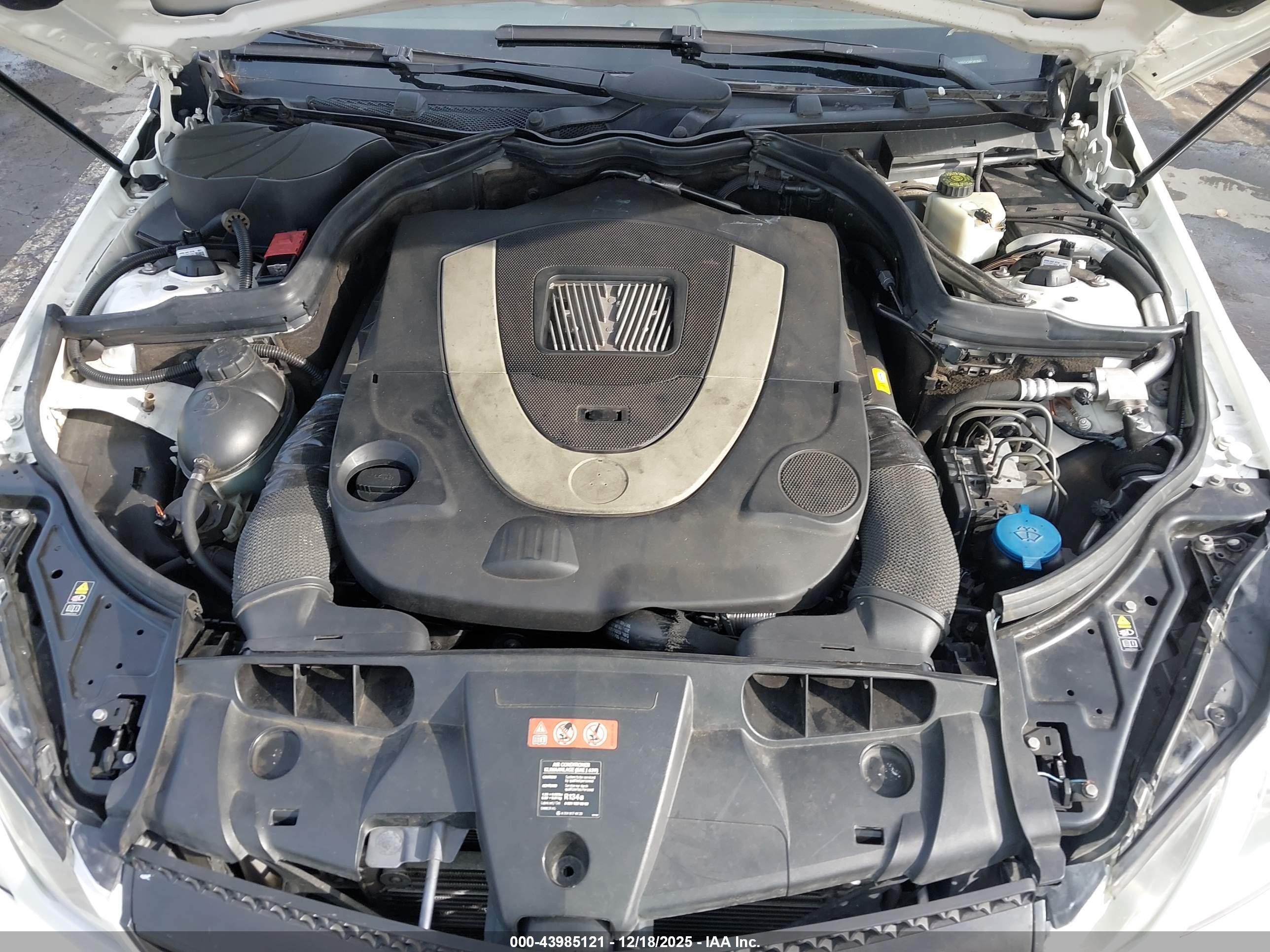 MERCEDES-BENZ E image 10
