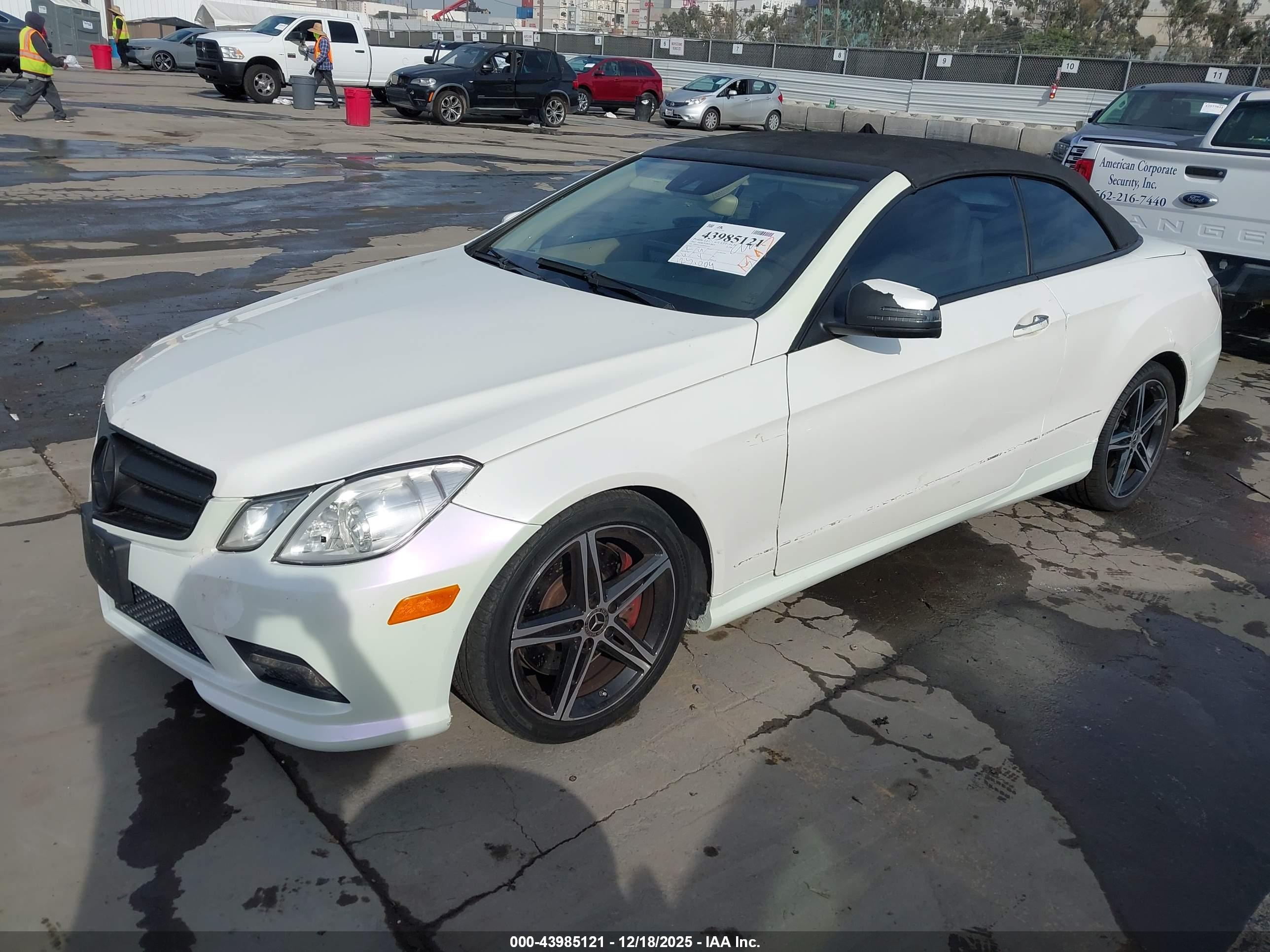 MERCEDES-BENZ E image 2