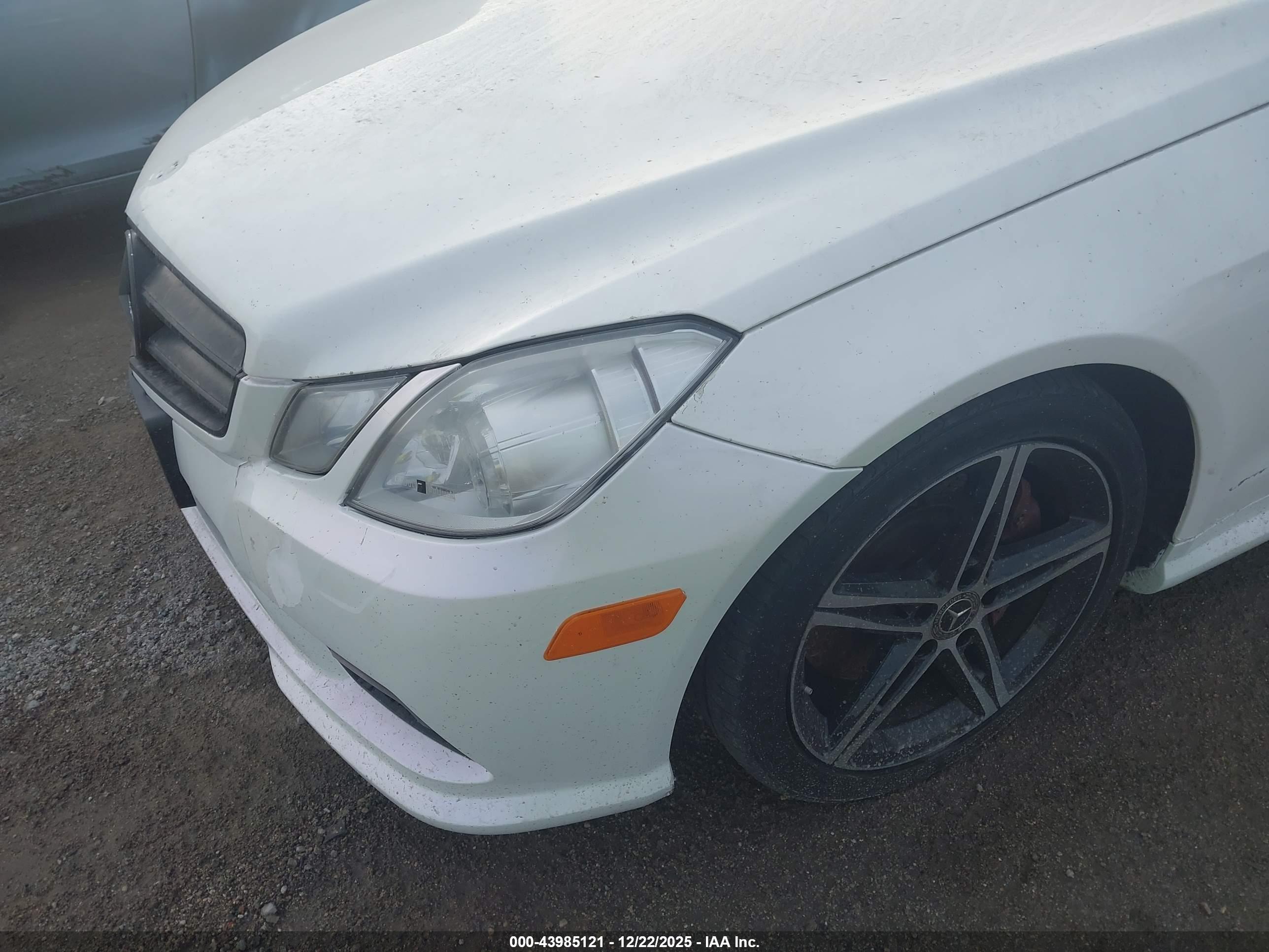 MERCEDES-BENZ E image 6