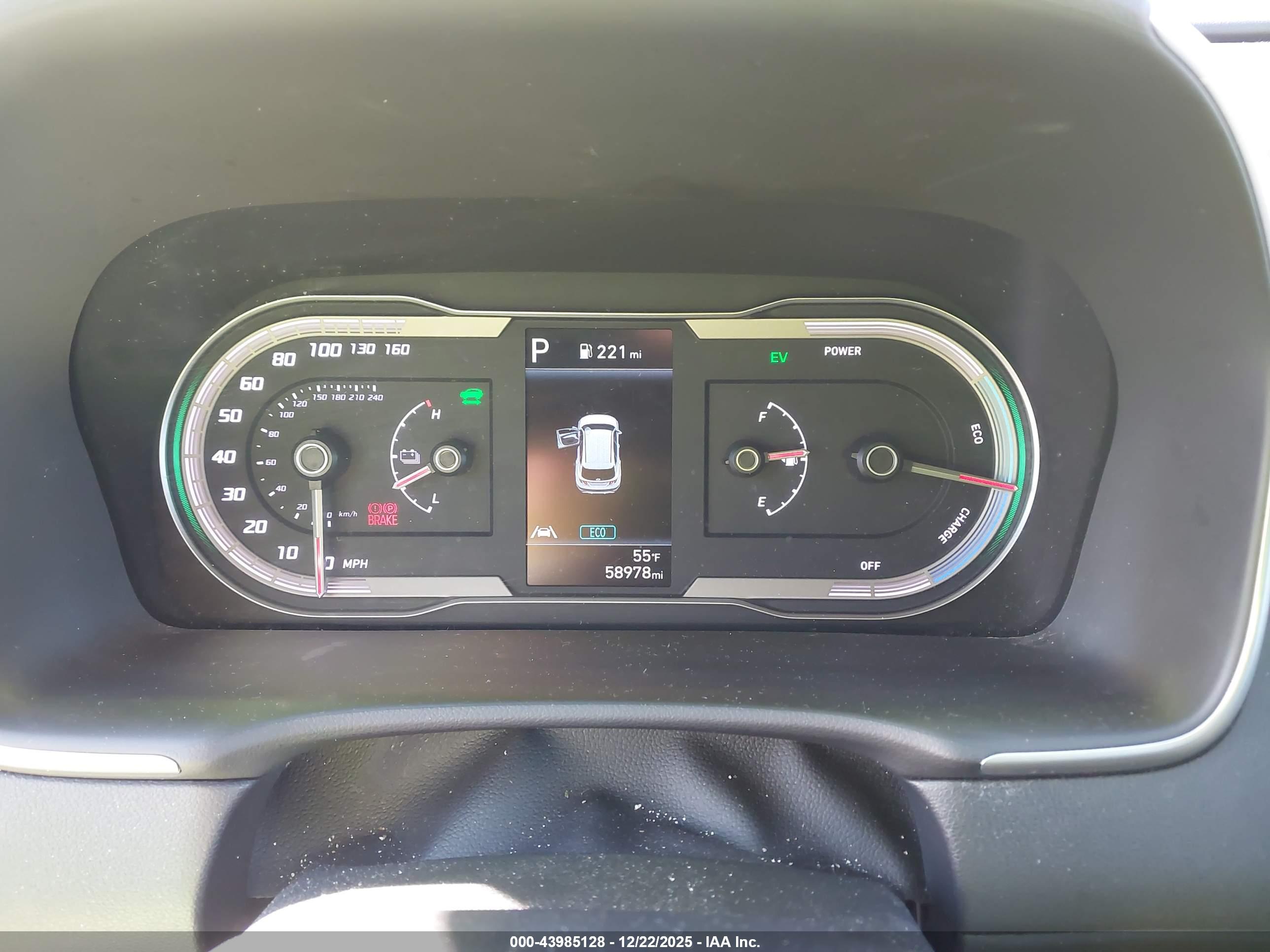 HYUNDAI TUCSON image 7
