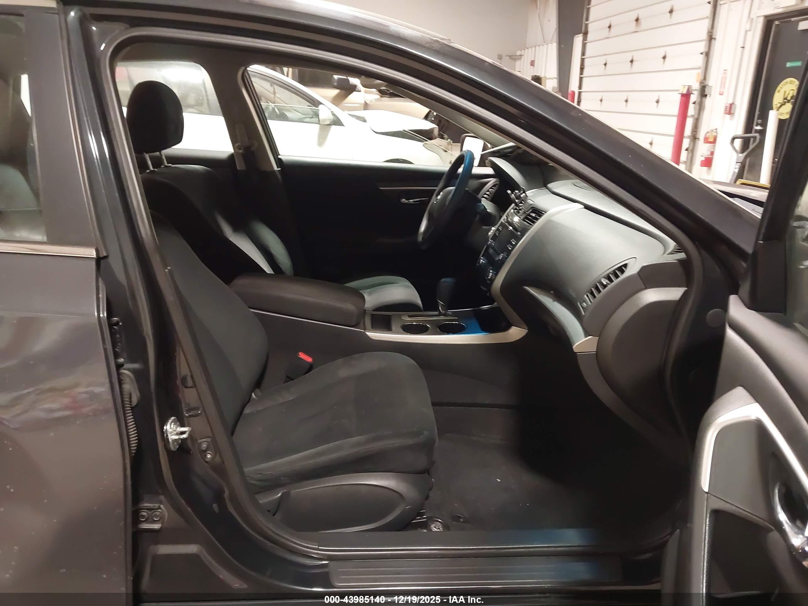 NISSAN ALTIMA image 5