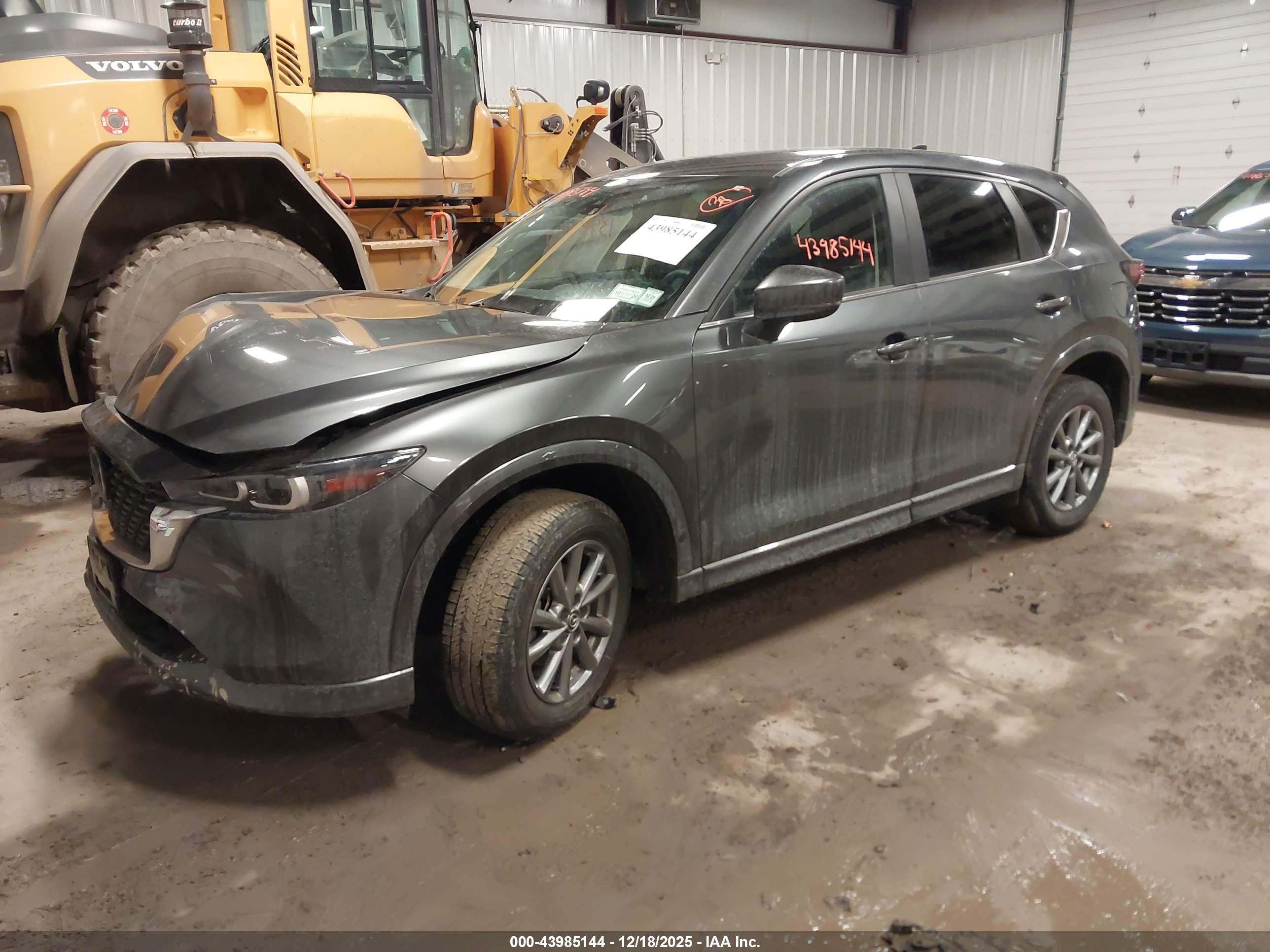 MAZDA CX-5 image 2