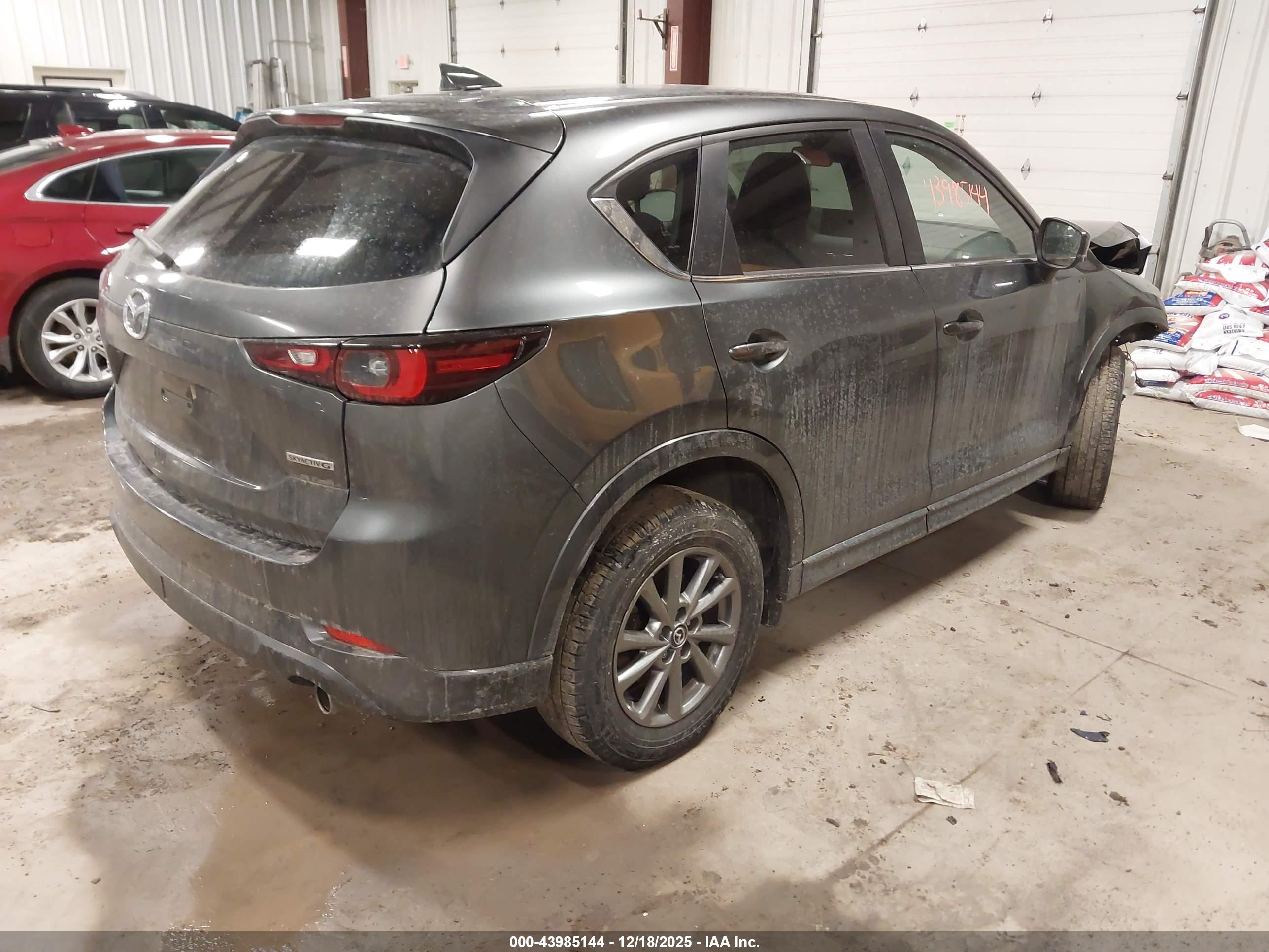 MAZDA CX-5 image 4