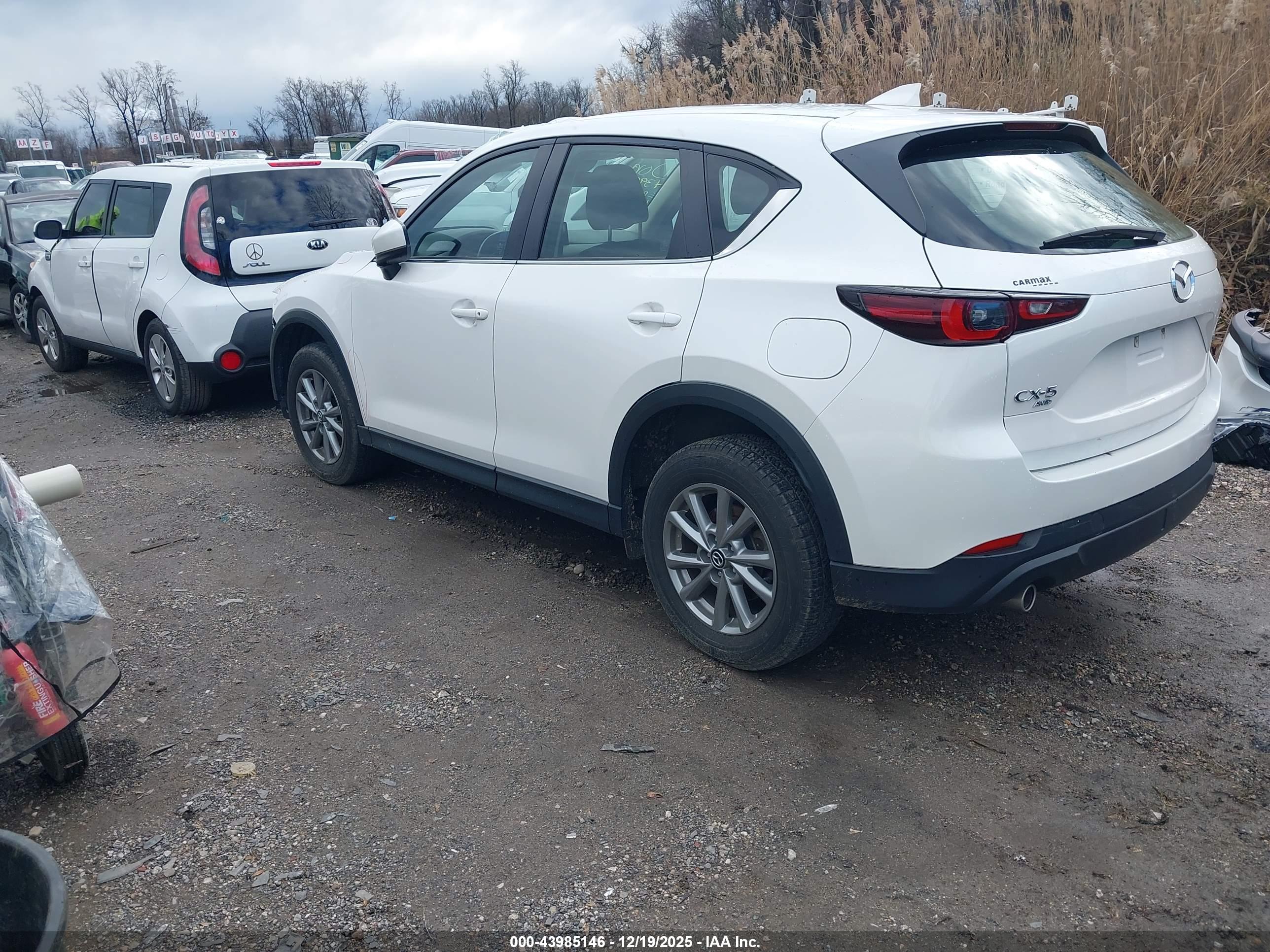 MAZDA CX-5 image 3